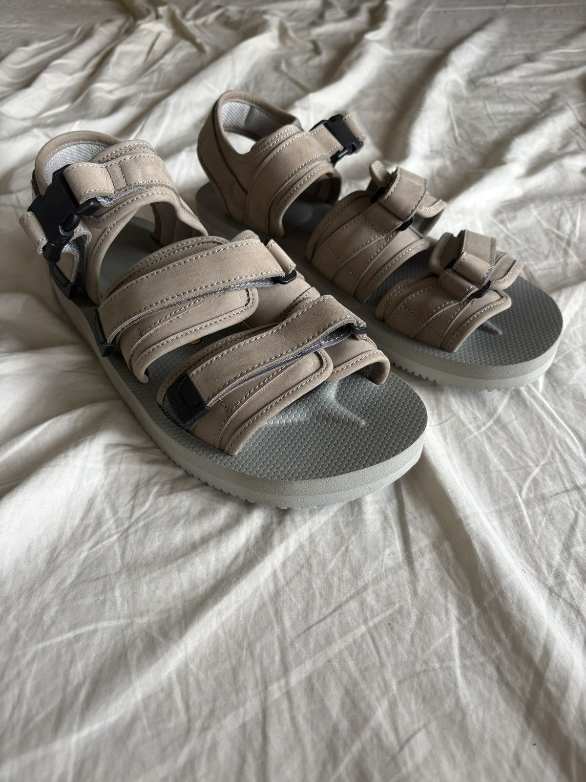 Suicoke Suicoke OG-052VNU/GGA-VNU in Gray 19 Size US 10 / EU 43 - 1 Thumbnail