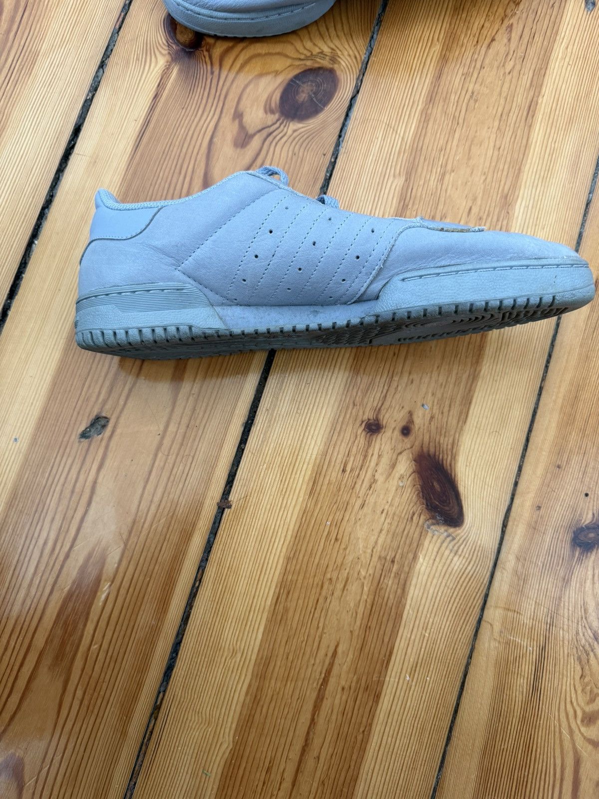Adidas Adidas Yeezy Calabasas Sneaker Size US 10 / EU 43 - 3 Thumbnail