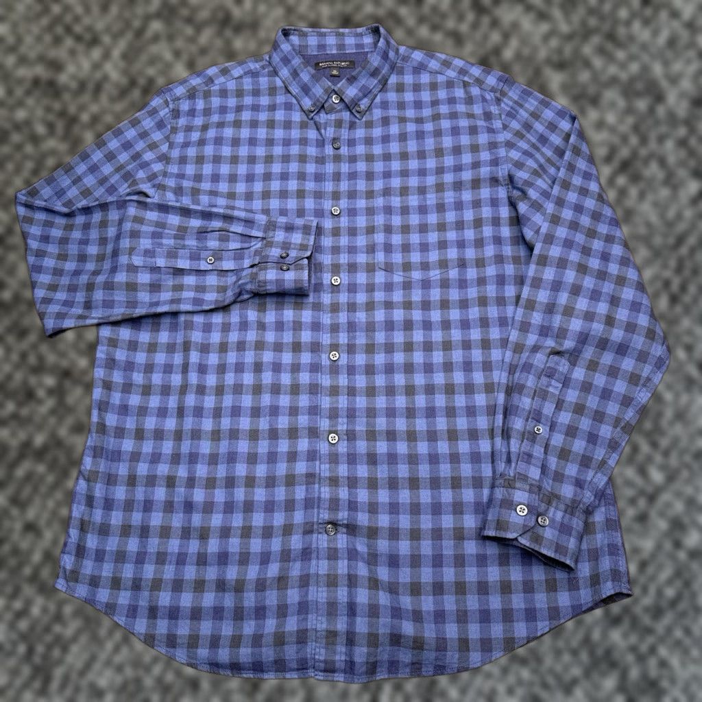 Banana Republic Banana Republic Shirt Mens XL Blue Slim Button-Up Check Flannel Size US XL / EU 56 / 4 - 1 Thumbnail