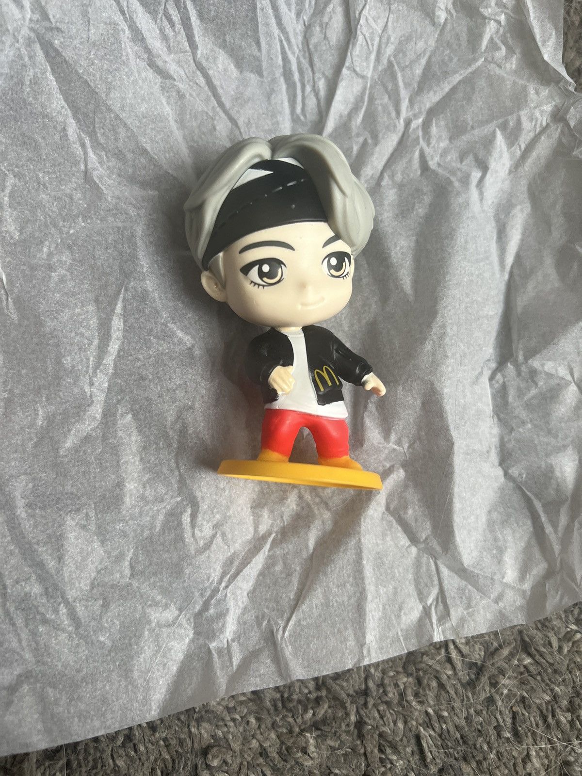Hypebeast 2025 McDonald’s TinyTAN V Figure Size ONE SIZE - 2 Thumbnail