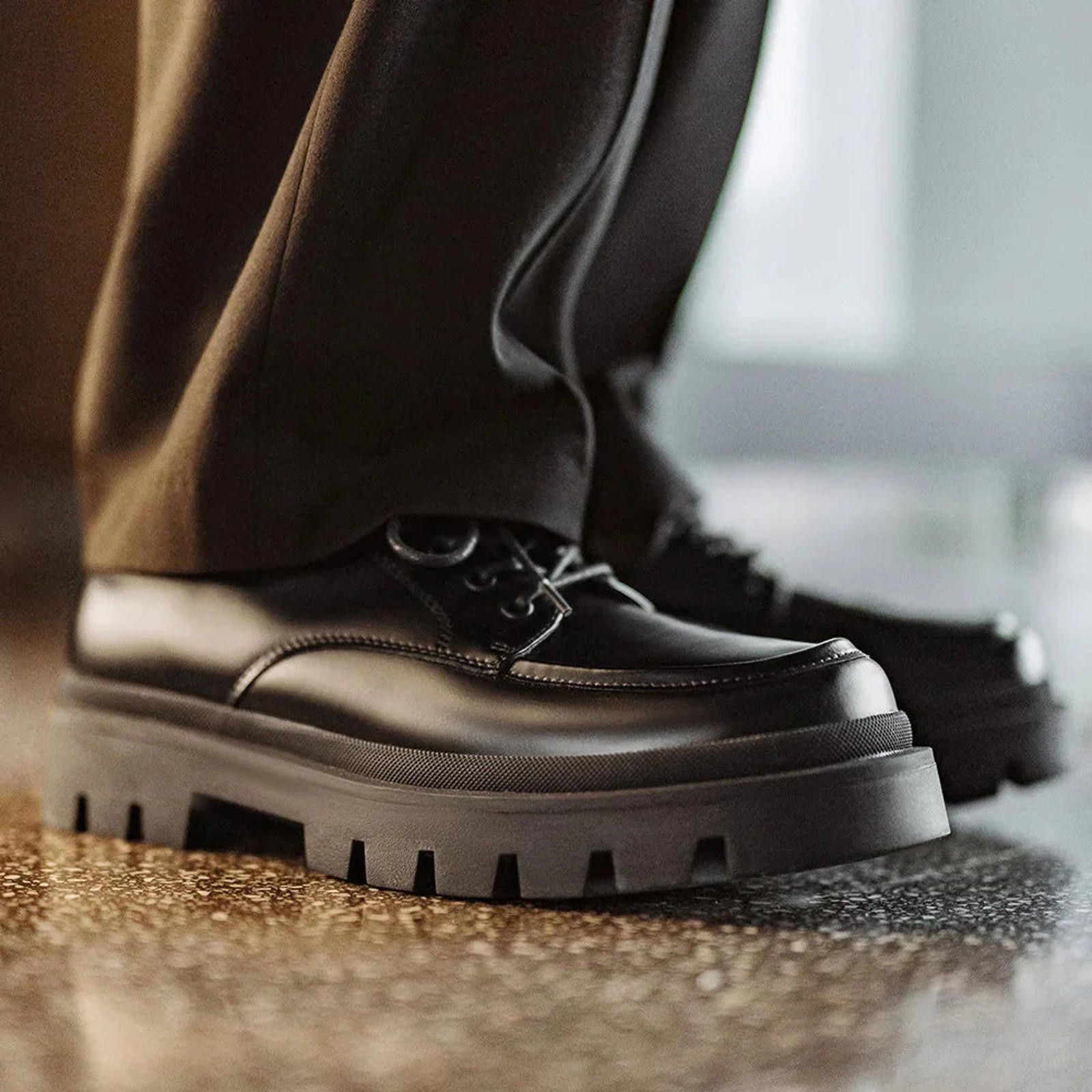 Black Apron Toe Lace Up Shoes