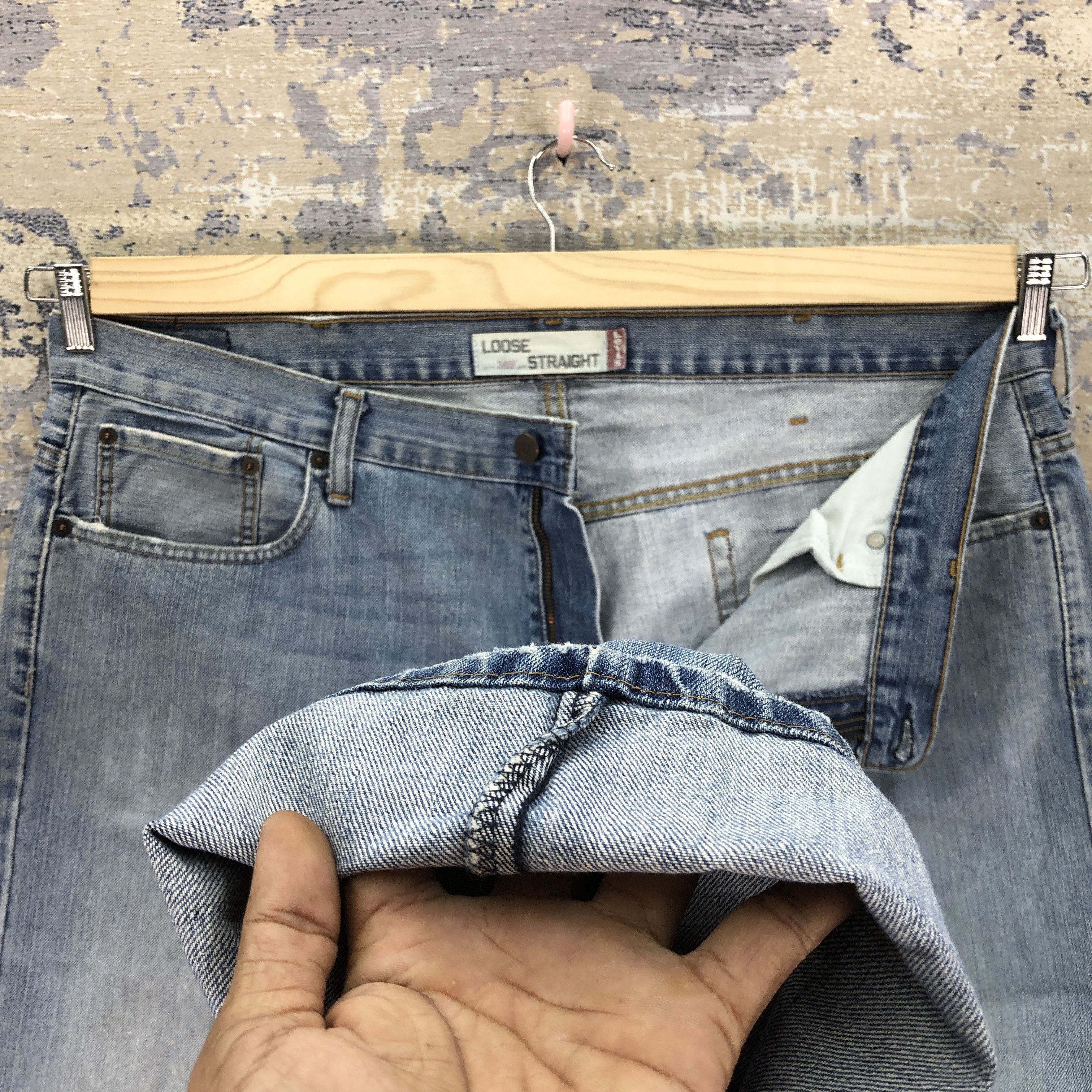 Levi's Vintage Levis 569 Faded Baggy Jeans Light Wash Levi's Denim Size US 42 / EU 58 - 8 Thumbnail