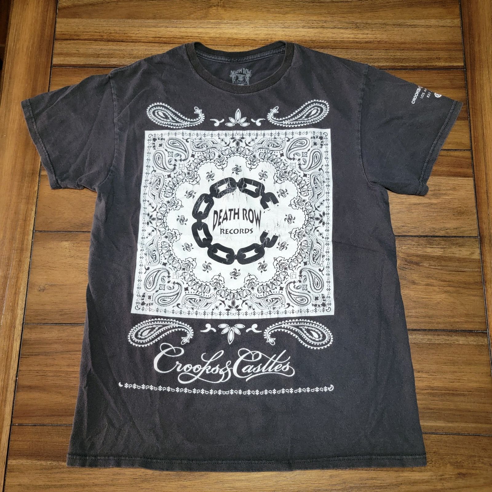 Other VINTAGE Death Row Records Tee "Crooks & Castles" (2002)- Med Size US M / EU 48-50 / 2 - 1 Thumbnail