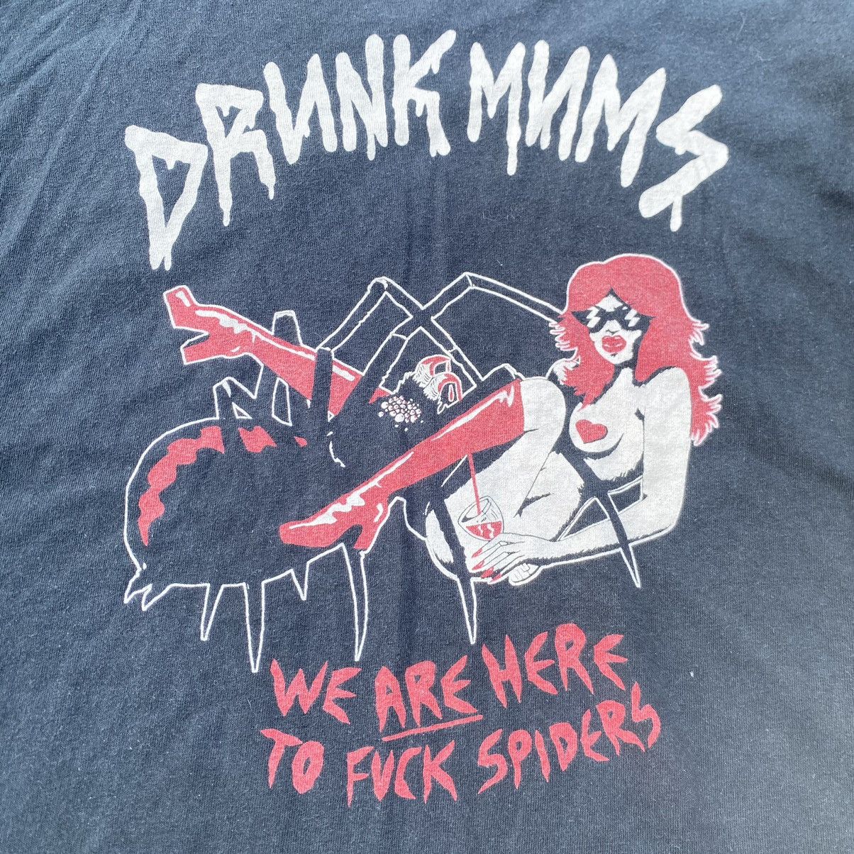 Band Tees Thrashed Faded Drunk Mums Punk Band ERD GRUNGE TSHIRT Size US XL / EU 56 / 4 - 3 Thumbnail