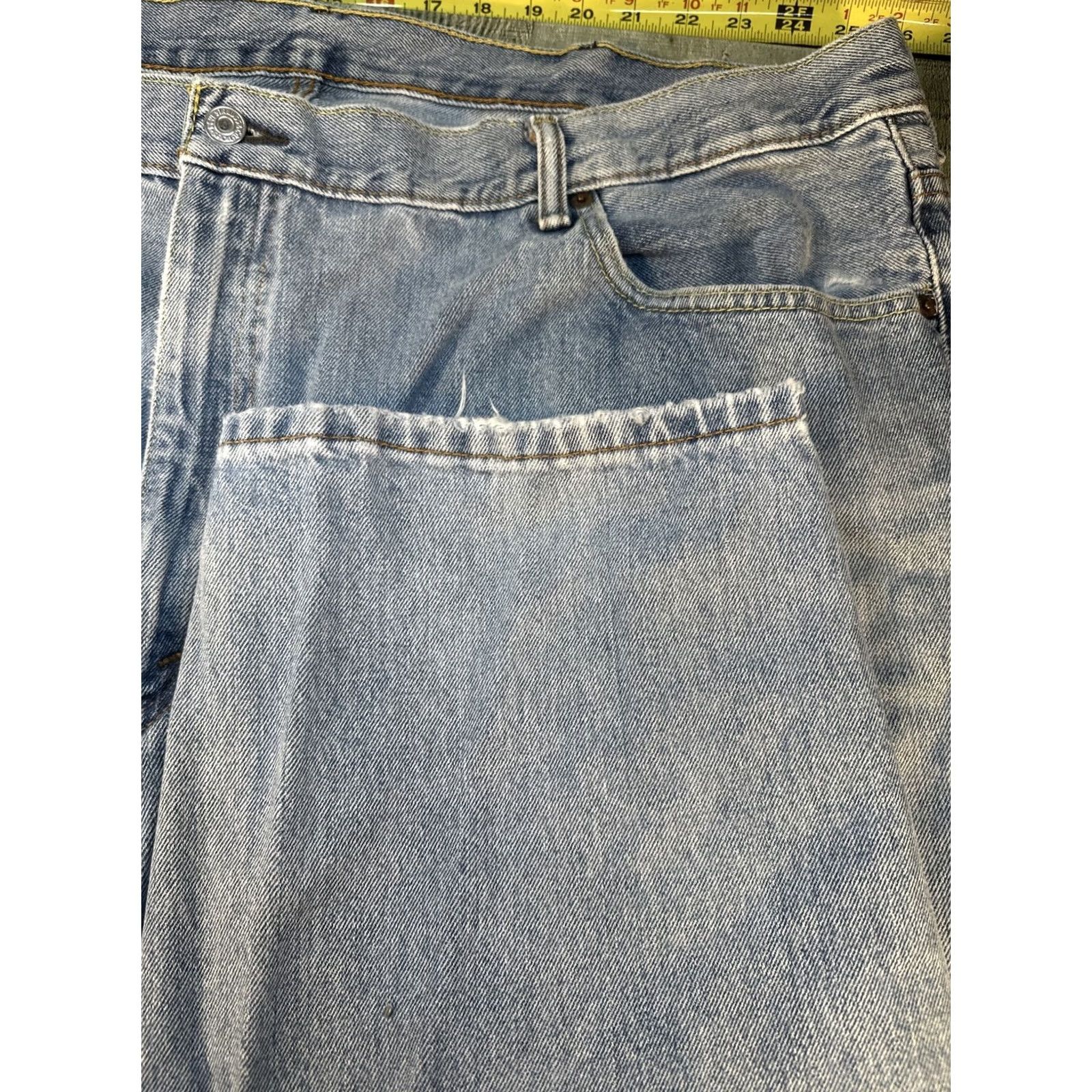 Levi's Levi's 560 Jeans Mens 48 x 30 Blue Distressed Relaxed Tapered 5-Pocket Denim Vintage 90s Grunge Retro 90s Mens Size US 32 / EU 48 - 4 Thumbnail
