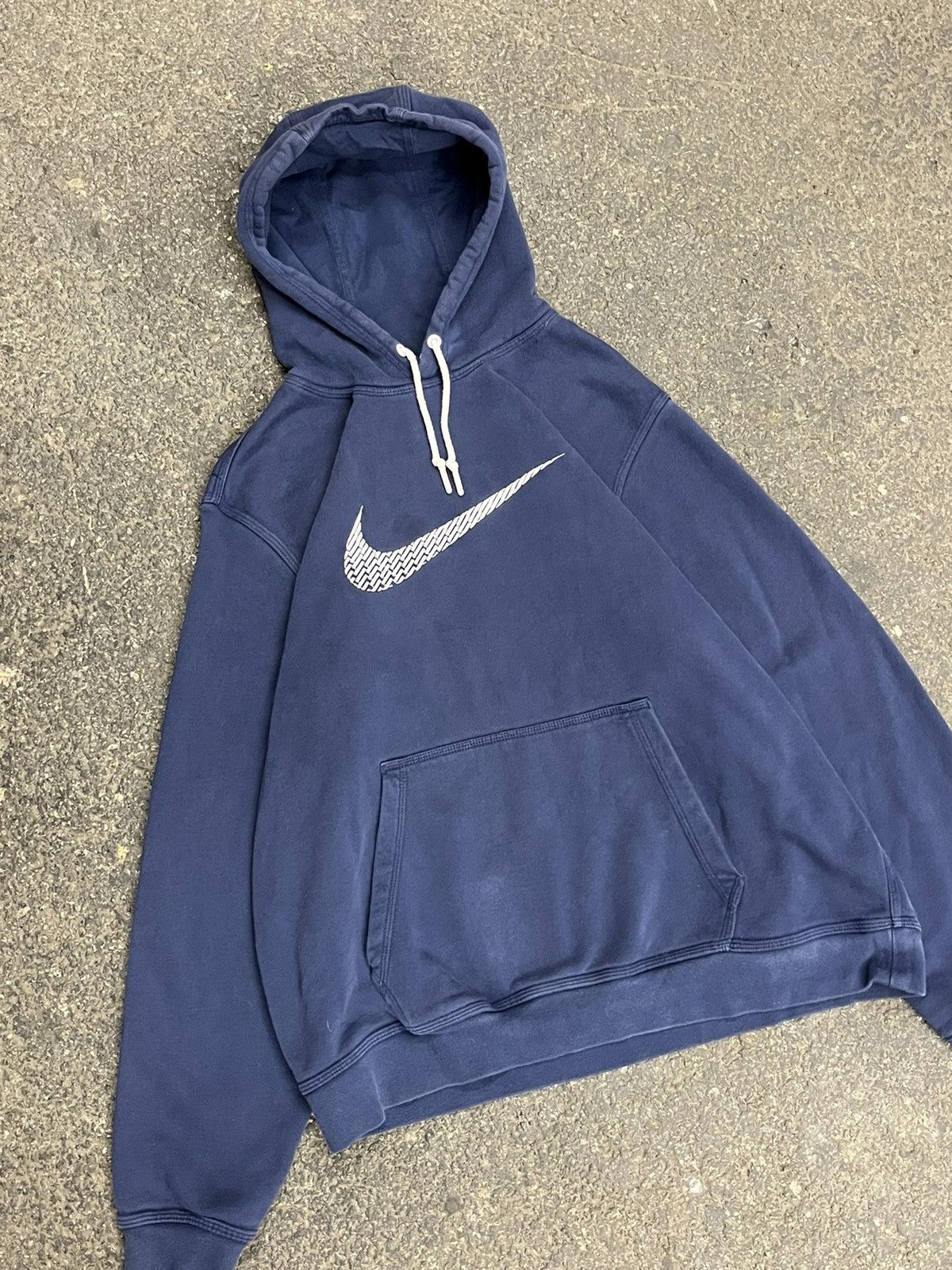 Nike × Vintage Nike big swoosh hoodie vintage hype rare sporty y2k Size US XL / EU 56 / 4 - 2 Thumbnail