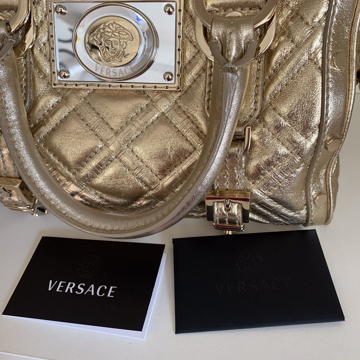 Versace Versace gold quilted leather bag Size ONE SIZE - 14 Thumbnail