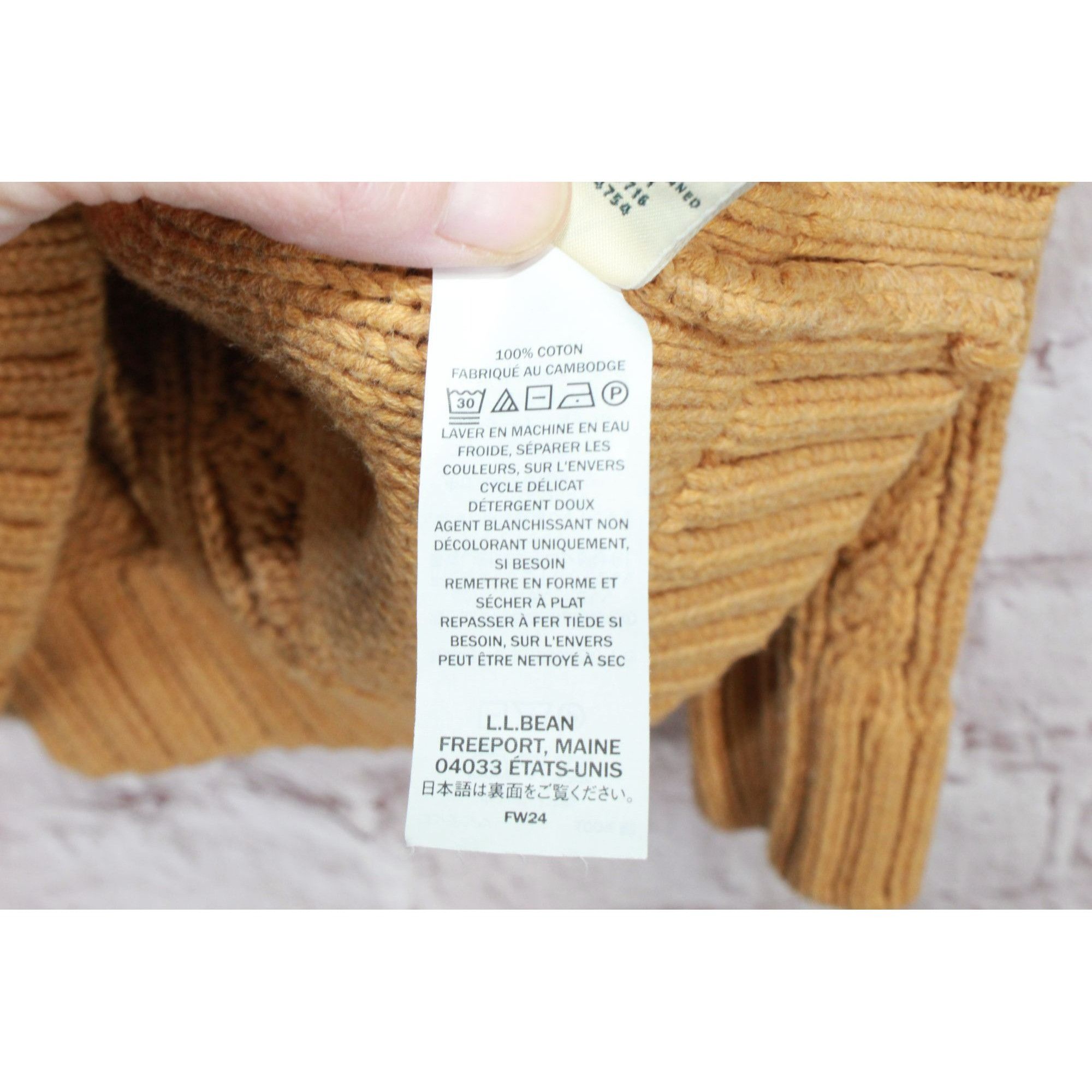 L.L. Bean LL Bean Women's Double L Cable Sweater Crewneck Size L / US 10 / IT 46 - 10 Thumbnail