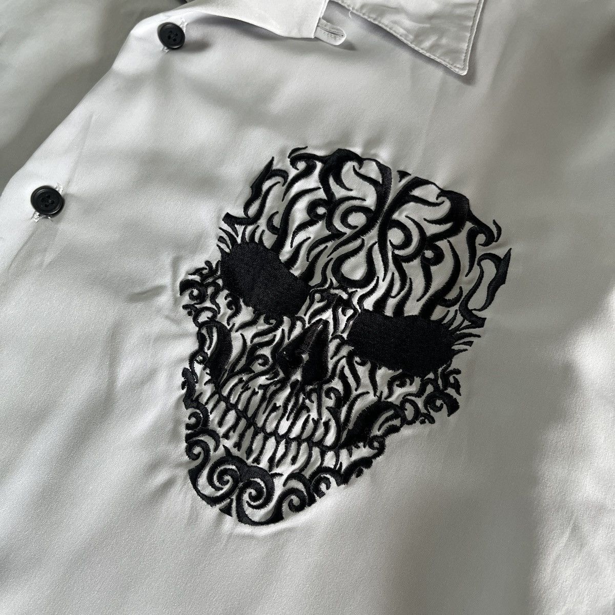 Dragonfly Vintage DragonFly Skull Embroidery Camp Collar Shirt Size US XL / EU 56 / 4 - 3 Thumbnail