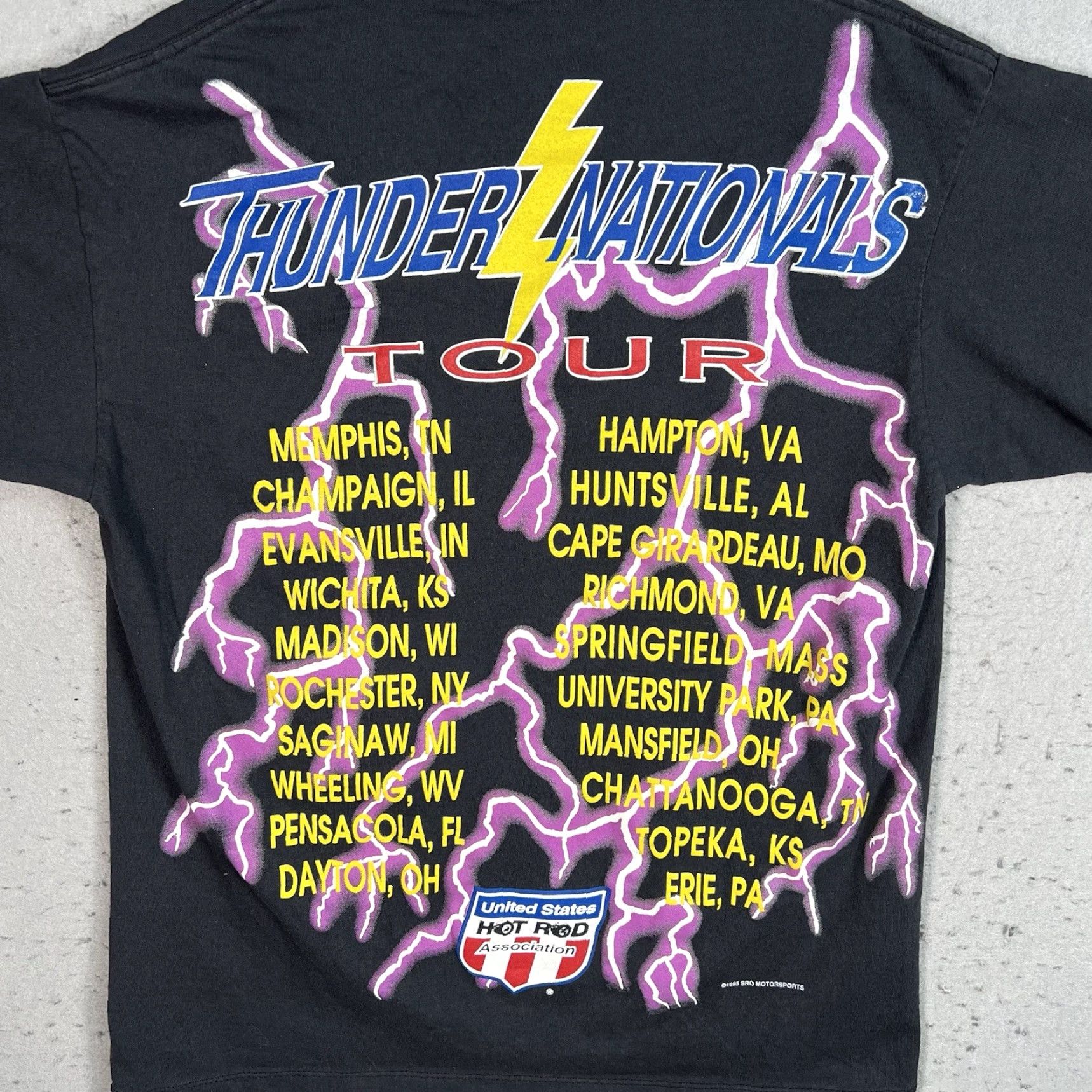 Vintage VINTAGE 1990s Thunder Nationals Monster Truck Lightning T-Shirt Adult Large Black Graphic Tee Men's Size US L / EU 52-54 / 3 - 7 Thumbnail