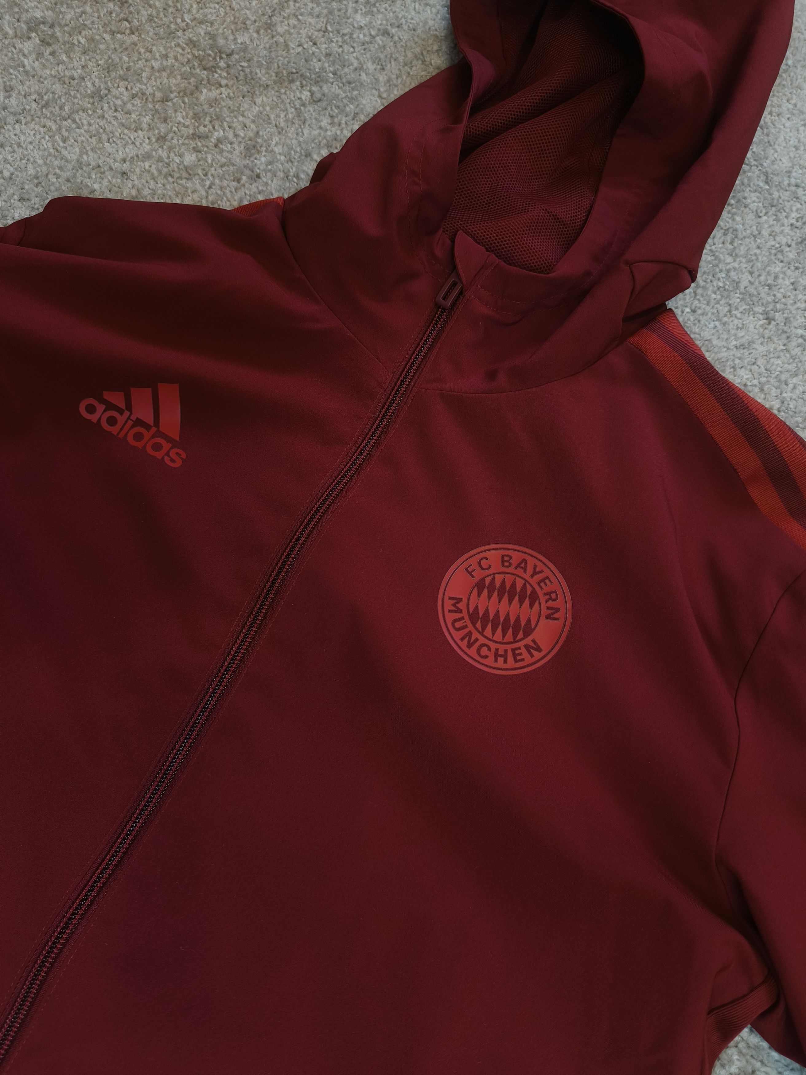 Adidas Bayern München Adidas Presentation Jacket Tiro Craft Red Size US M / EU 48-50 / 2 - 3 Thumbnail