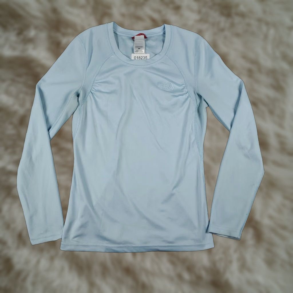 The North Face The North Face T Shirt Womens Small Light Blue Active Casual Long Sleeve Ladies Shirt Tee Size S / US 4 / IT 40 - 1 Thumbnail