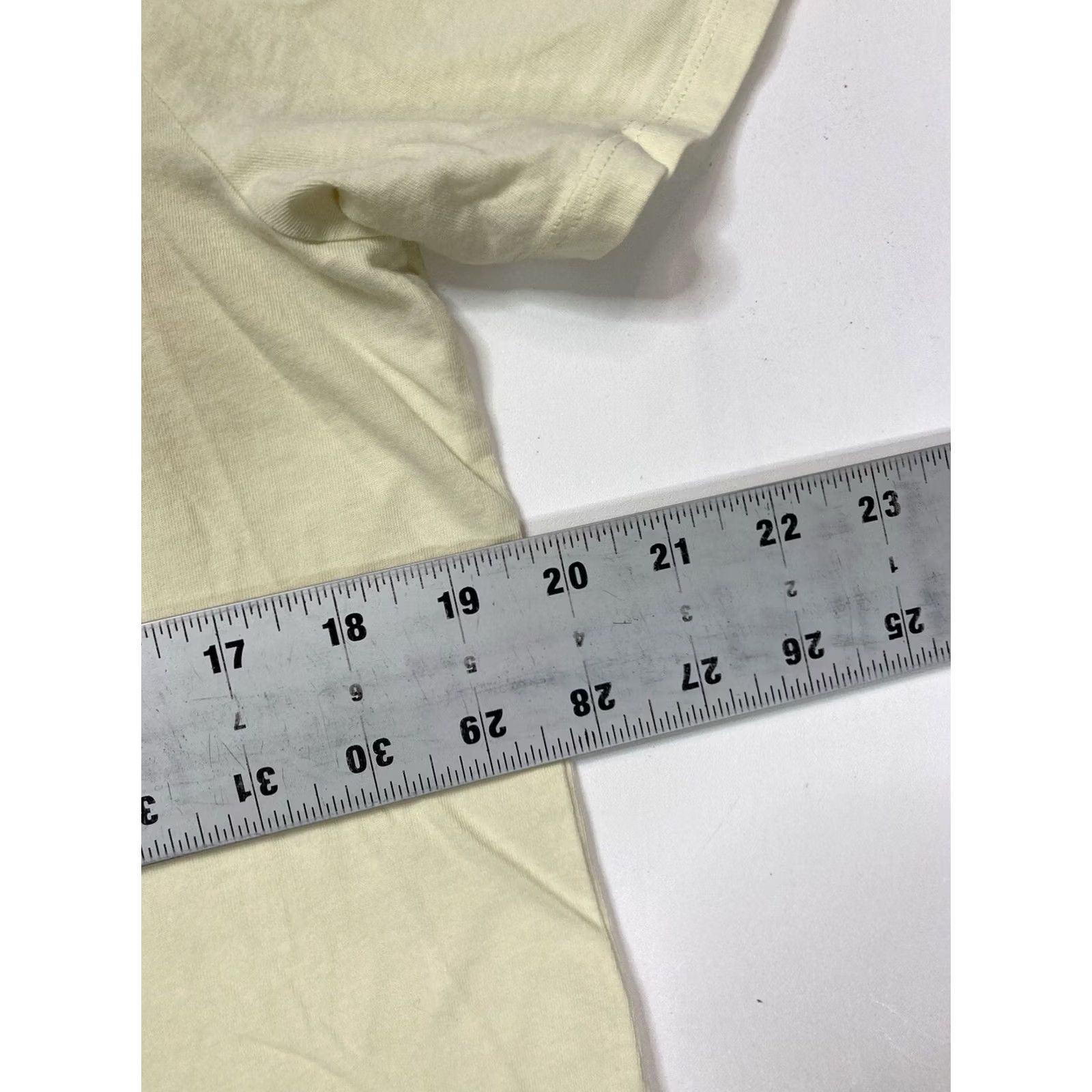 H&M H&M Fanta Pineapple Soda Graphic T-shirt Women Medium Yellow Short Sleeve Size M / US 6-8 / IT 42-44 - 6 Thumbnail