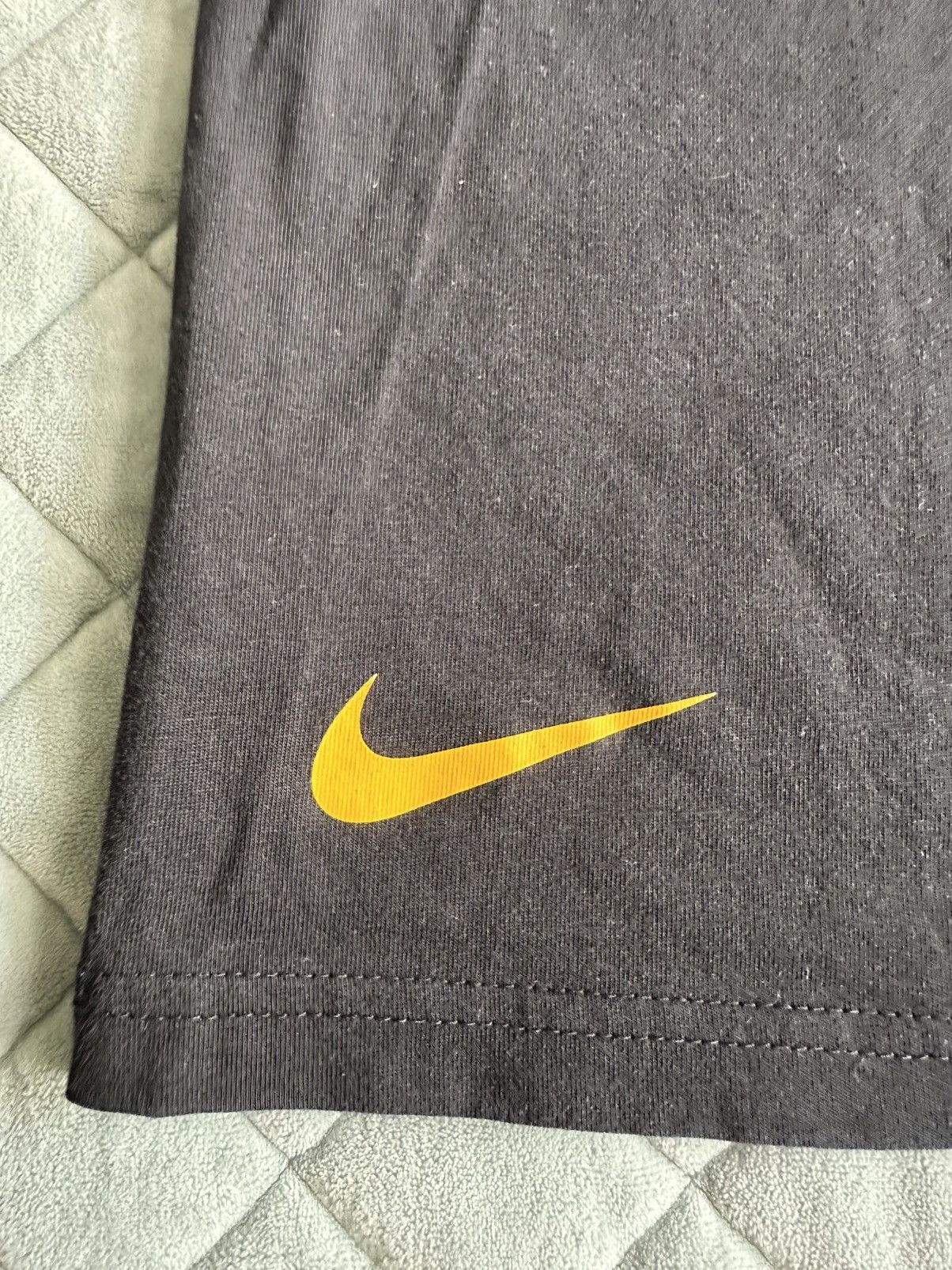 Nike Nike Kobe hand t shirt Size US XL / EU 56 / 4 - 3 Thumbnail