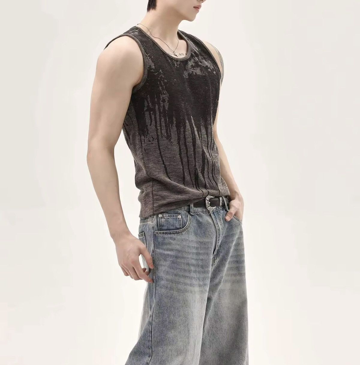 Designer Streetwear Printed Tank Top Y2k Vintage Retro Style T Shirt Size US L / EU 52-54 / 3 - 2 Thumbnail