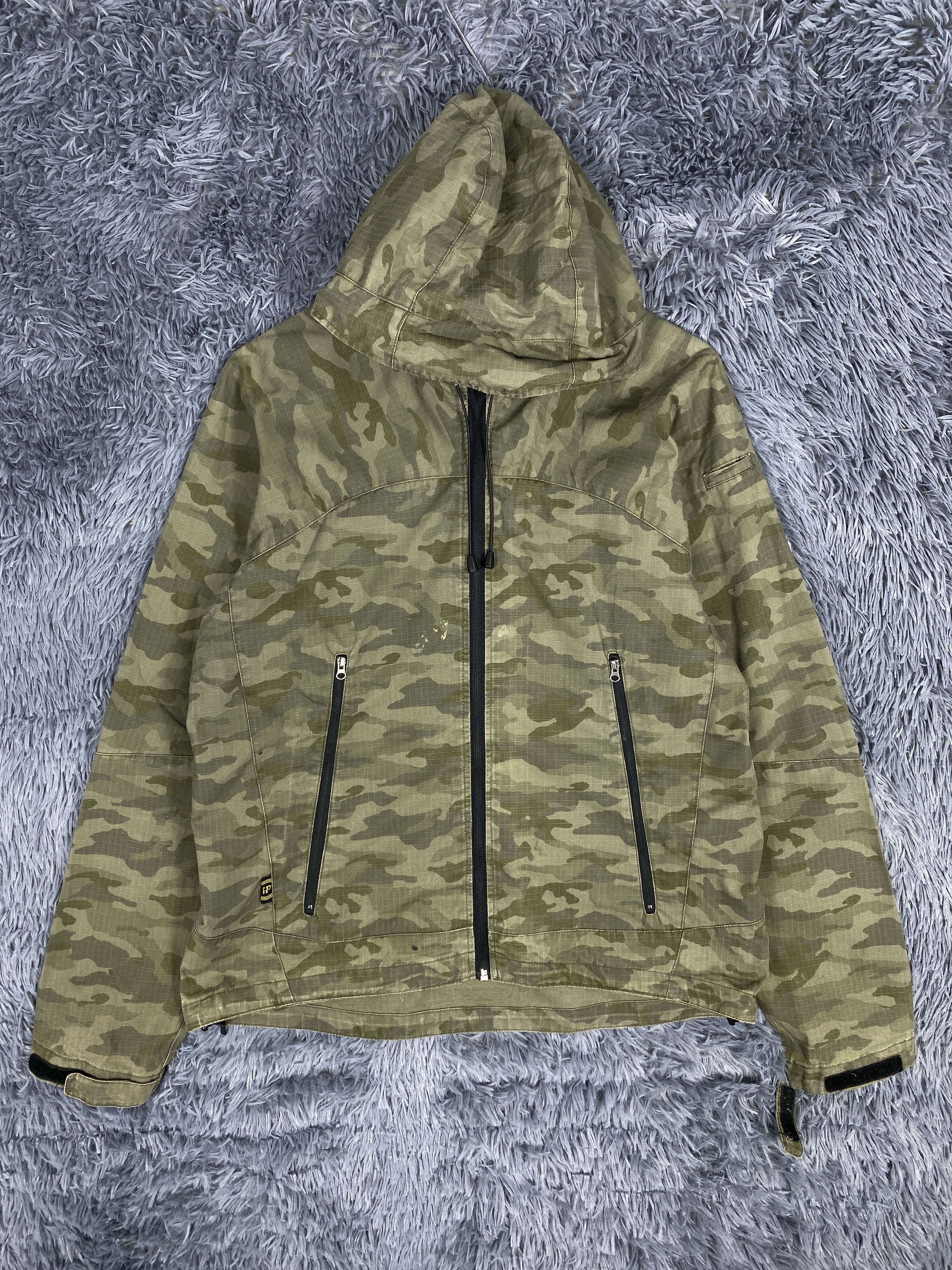 Vintage Vintage Military Camo Hoodie Zip Up Plain Canvas Jacket Size US S / EU 44-46 / 1 - 1 Thumbnail