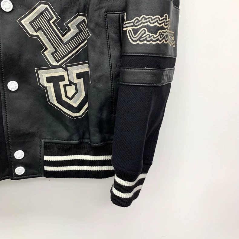 Louis Vuitton Louis Vuitton Black logo monogrammed sheepskin long-sleeve Size US L / EU 52-54 / 3 - 4 Thumbnail