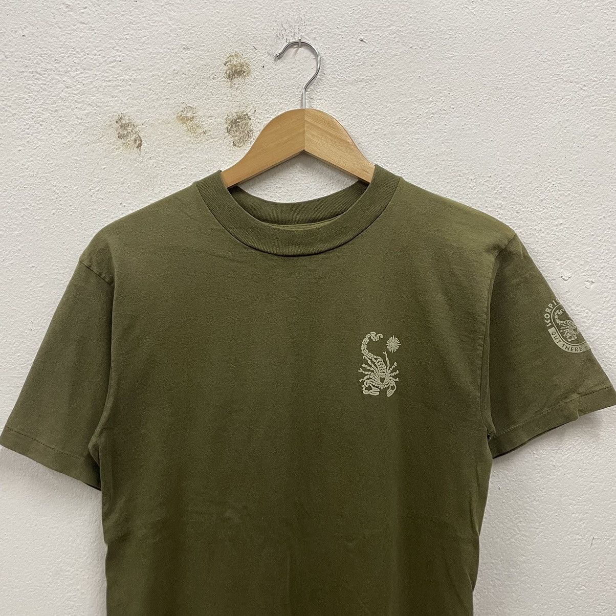 Vintage 🔥🔥Vintage 90s Scorpion Bay Big Logo Skate Surf Tee Size US S / EU 44-46 / 1 - 5 Thumbnail
