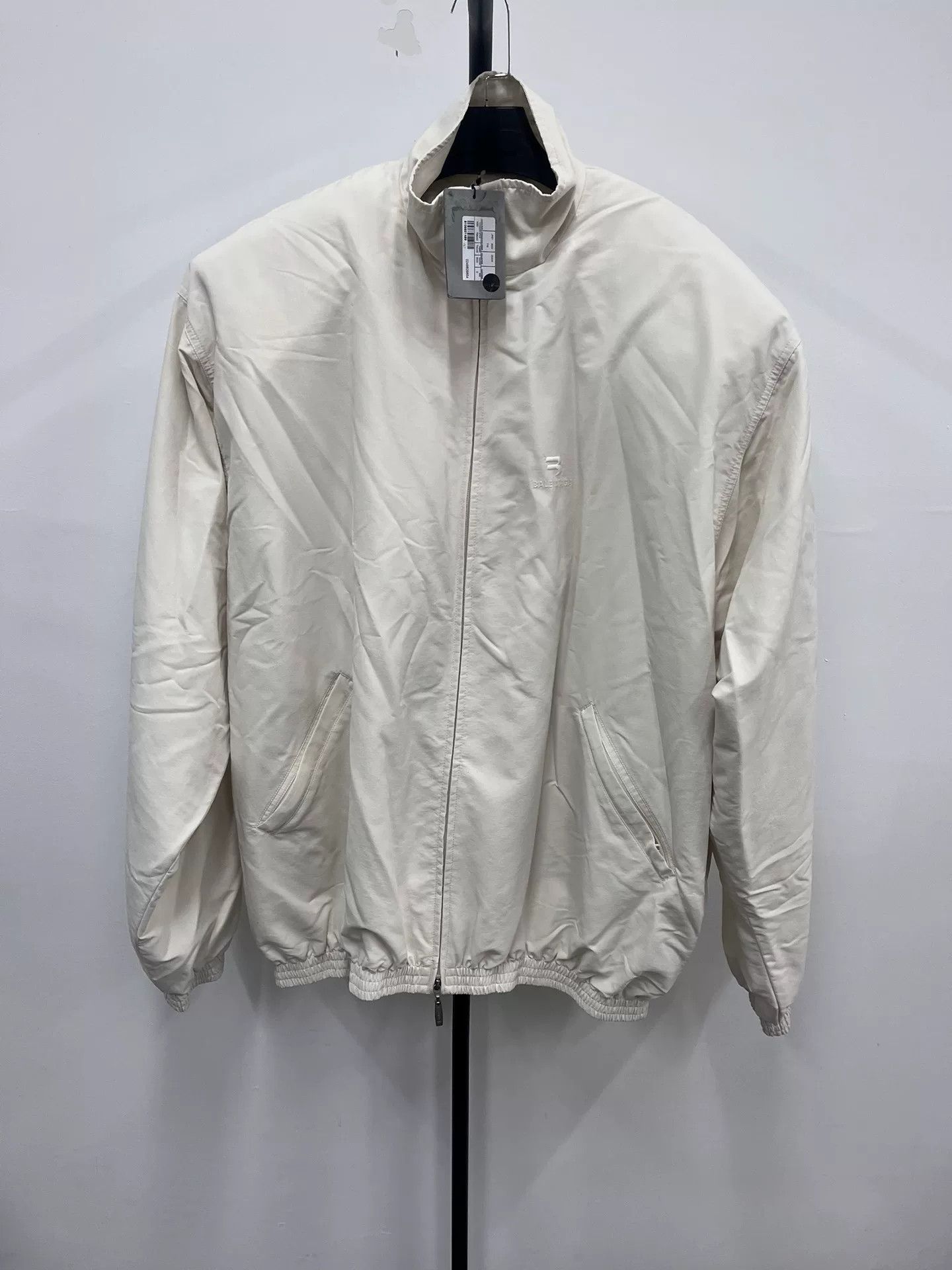 Balenciaga SS17 Runway padded shoulders cropped boxy MA1 bomber