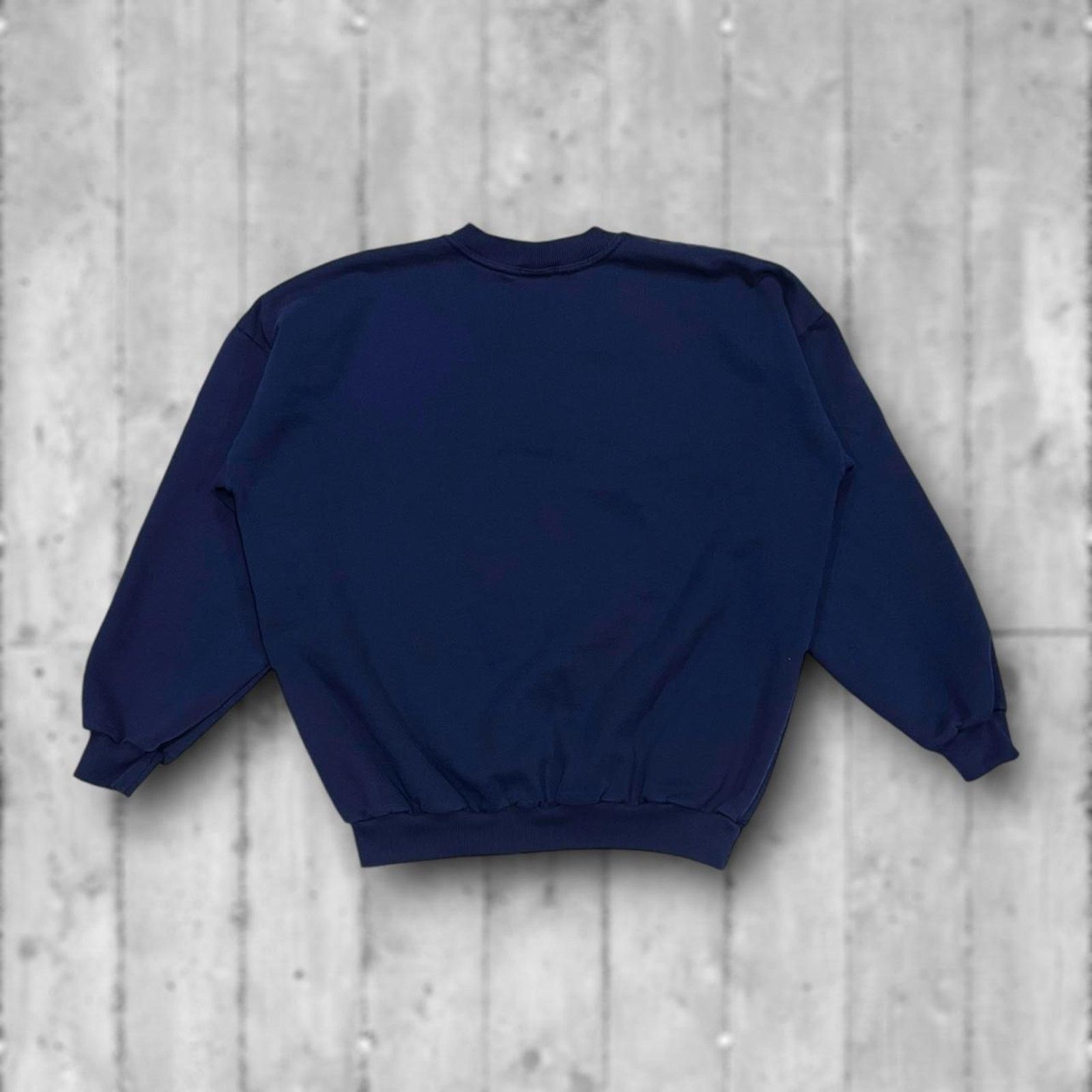 Vintage Vintage Niagara Falls Embroidered Navy Blue Sweatshirt Size US XL / EU 56 / 4 - 3 Thumbnail