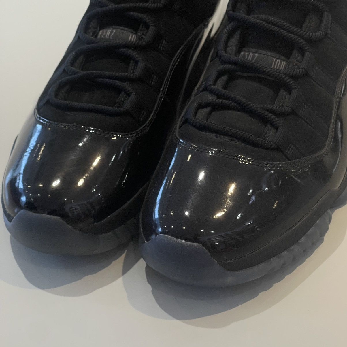 Nike Air Jordan 11 Retro Cap and Gown Size US 12 / EU 45 - 7 Thumbnail