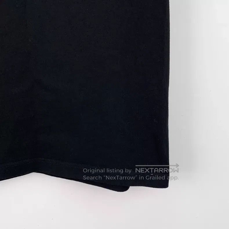 Louis Vuitton Louis Vuitton 22 black pocket logo embroidered cotton crew Size US S / EU 44-46 / 1 - 4 Thumbnail