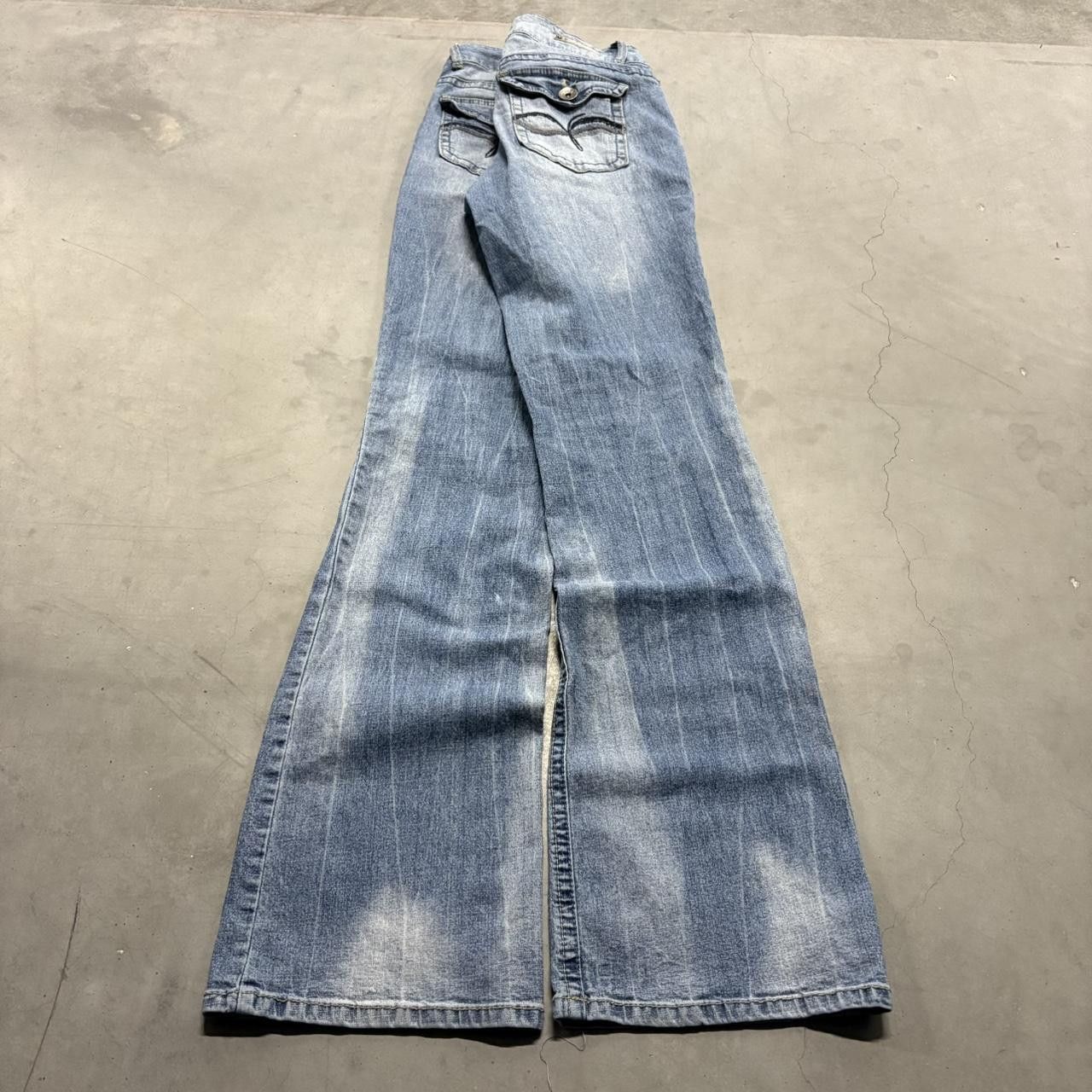 Vintage Crazy Vintage Y2K/2000s Flared Medium Blue Wash Denim Jeans! Size US 30 / EU 46 - 4 Thumbnail
