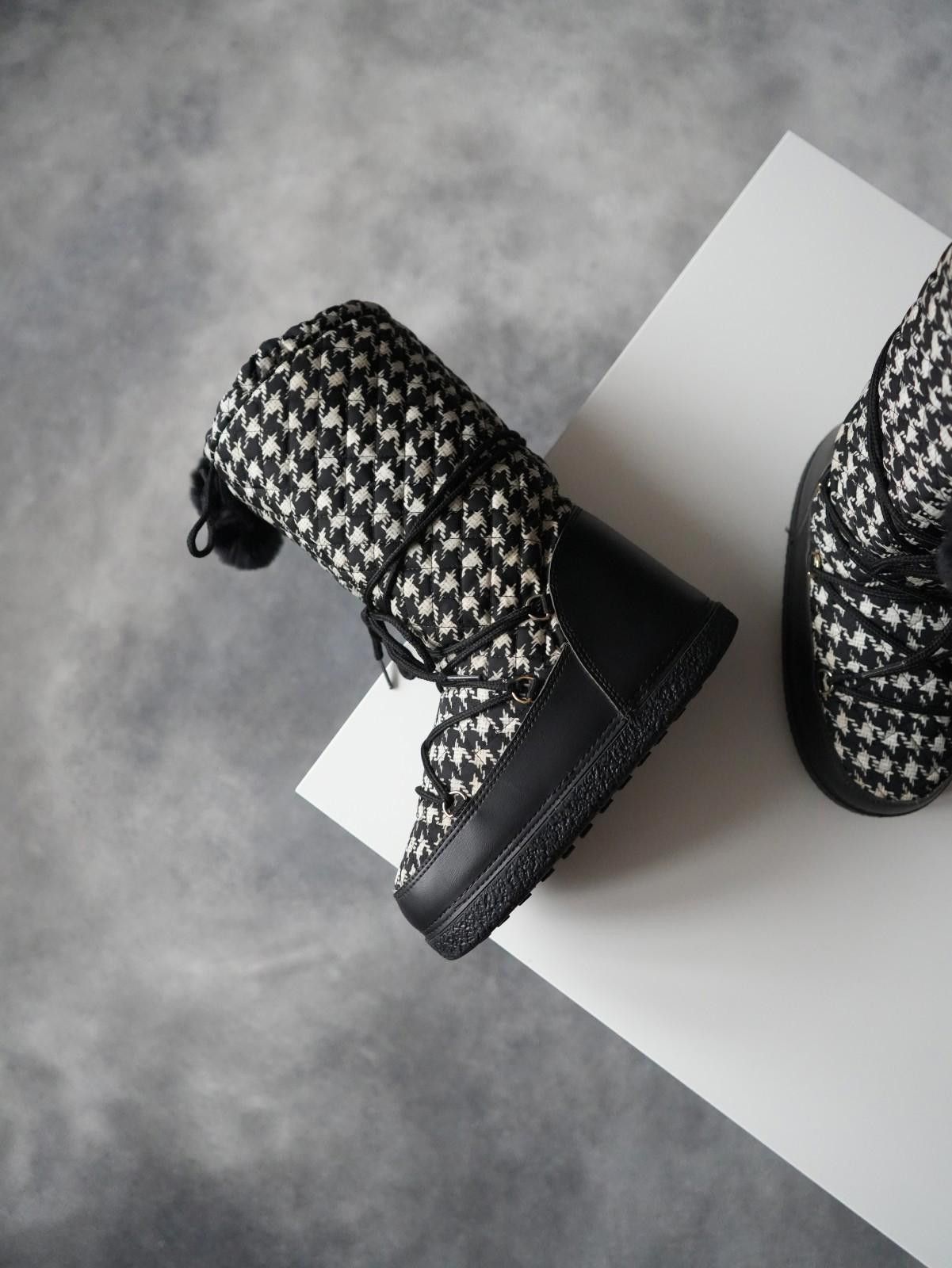 Dolce & Gabbana Dolce & Gabbana Snow / Moon Insulated Boots EU35-37 Size US 4 / IT 34 - 11 Thumbnail
