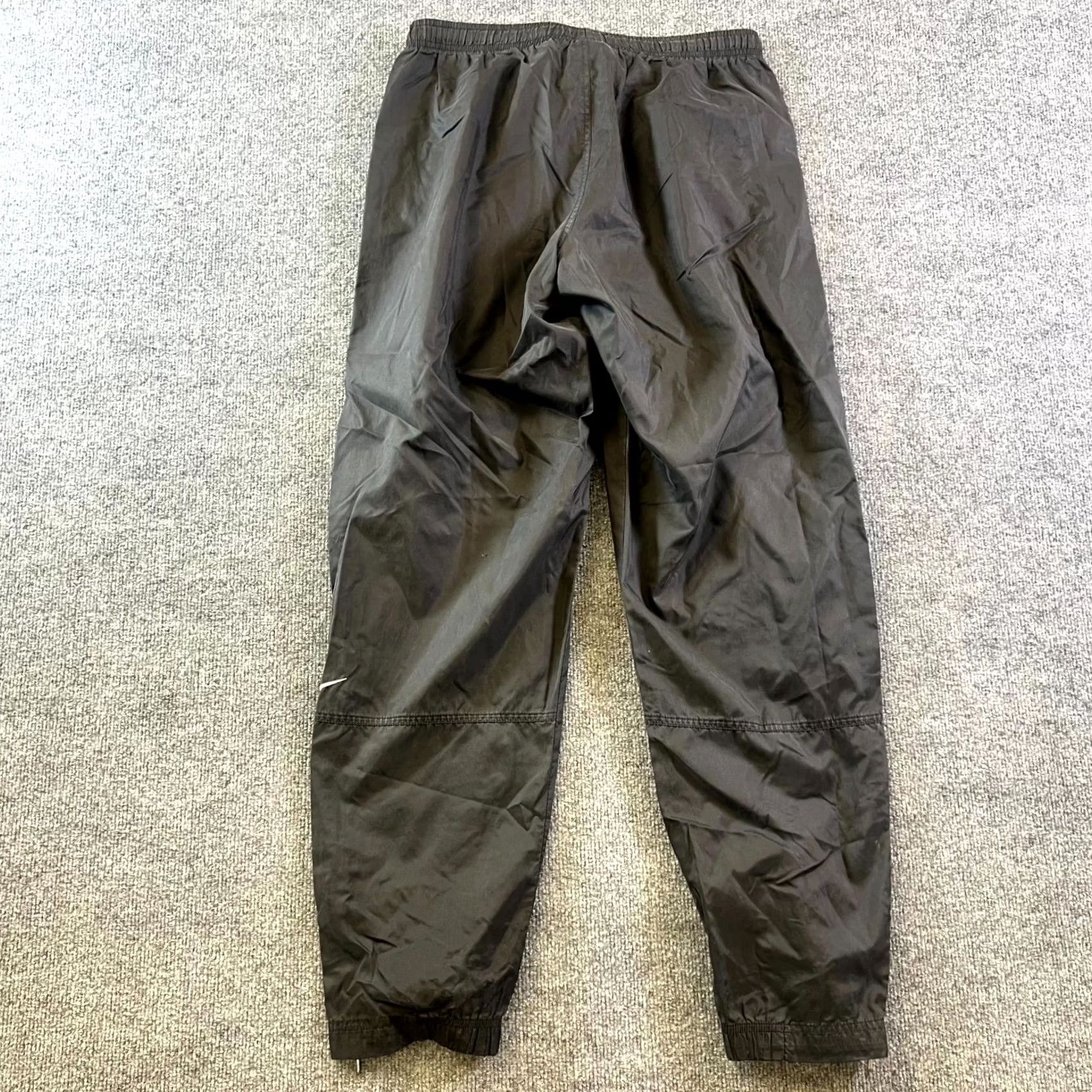 Nike VINTAGE Nike Track Pants Mens Medium Black Swoosh Logo Ankle Zip Performance Size US 31 - 2 Thumbnail