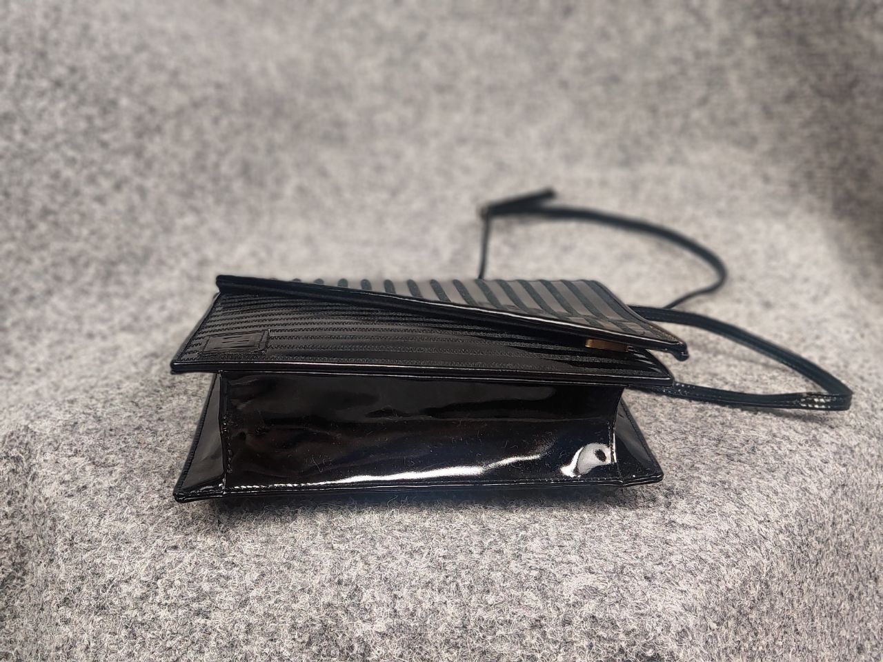 Fendi Vintage 80's Fendi Patent Leather Bag Crossbody Shoulder Size ONE SIZE - 12 Thumbnail