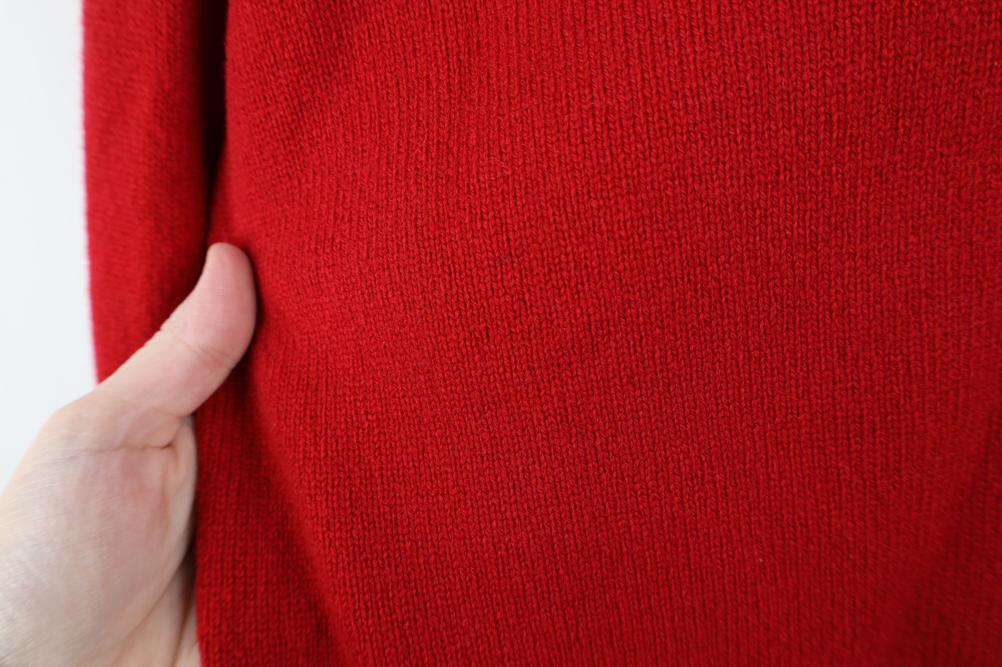 Vintage Vintage 90s Streetwear Heavy Lambswool Knit V-Neck Sweater Size US XL / EU 56 / 4 - 6 Thumbnail