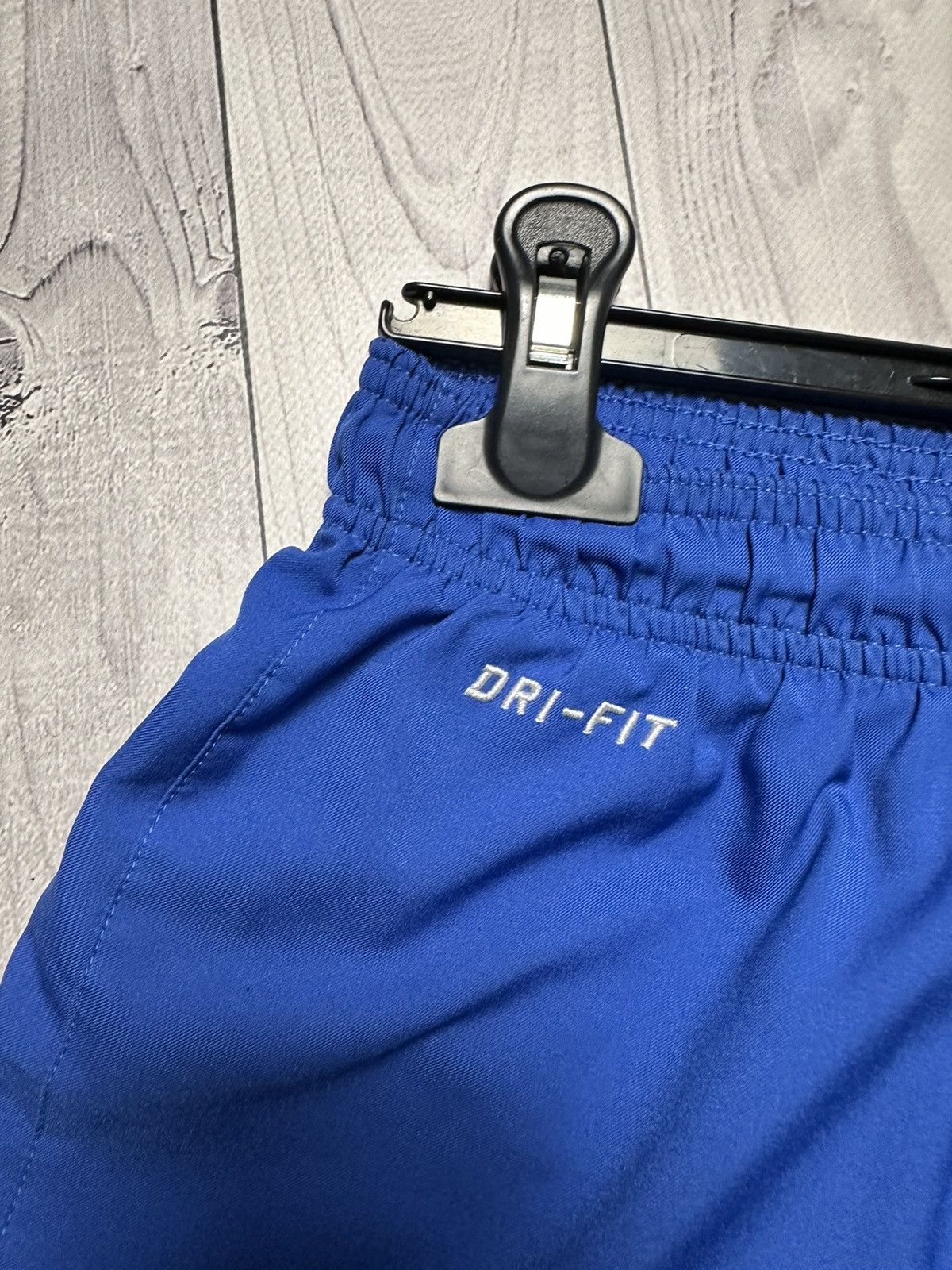 Vintage Vintage Nike Arsenal soccer shorts size M blue rare Size US 32 / EU 48 - 2 Thumbnail
