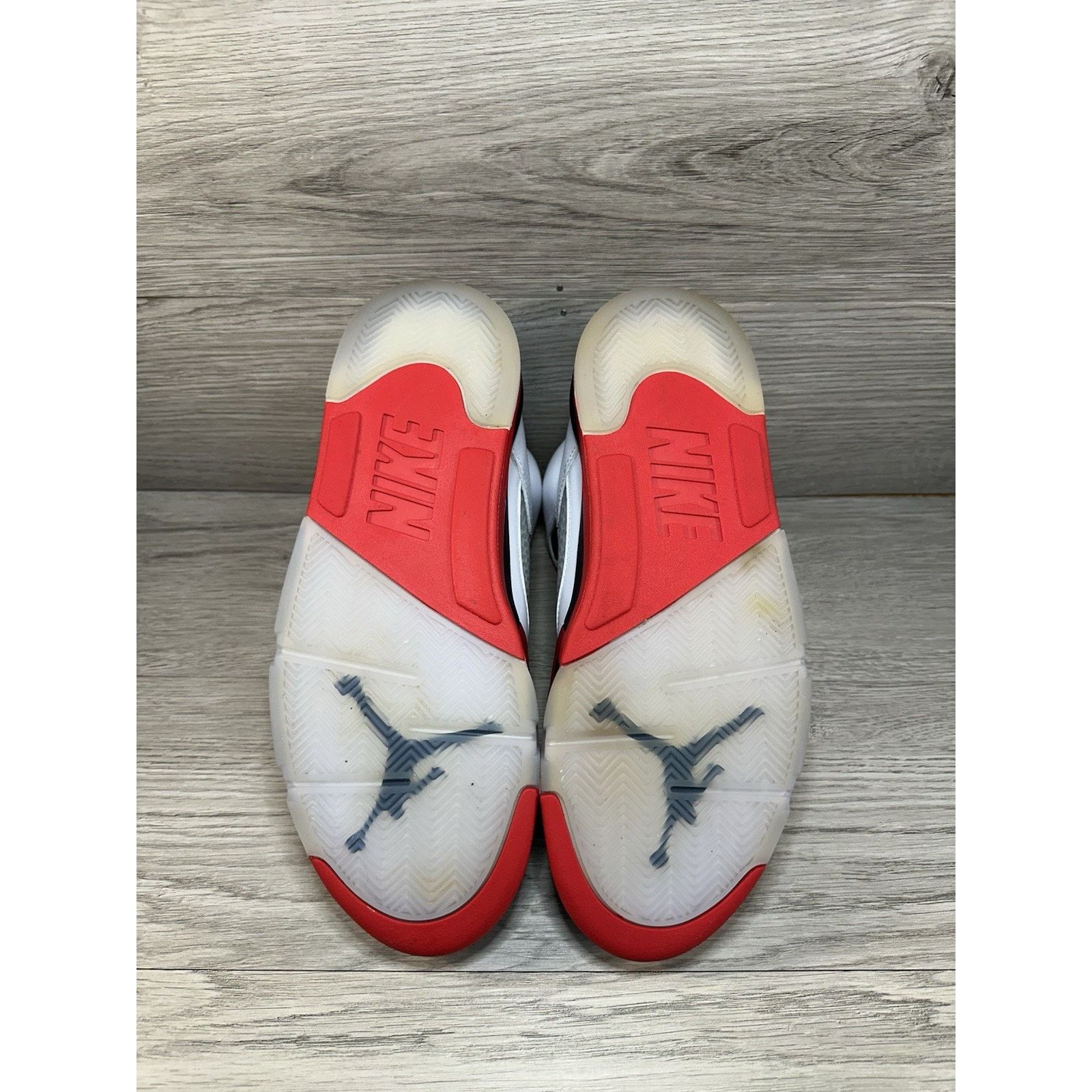 Jordan Brand Air Jordan 5 Retro Fire Red 2025 - Size 11 Size US 11 / EU 44 - 6 Thumbnail