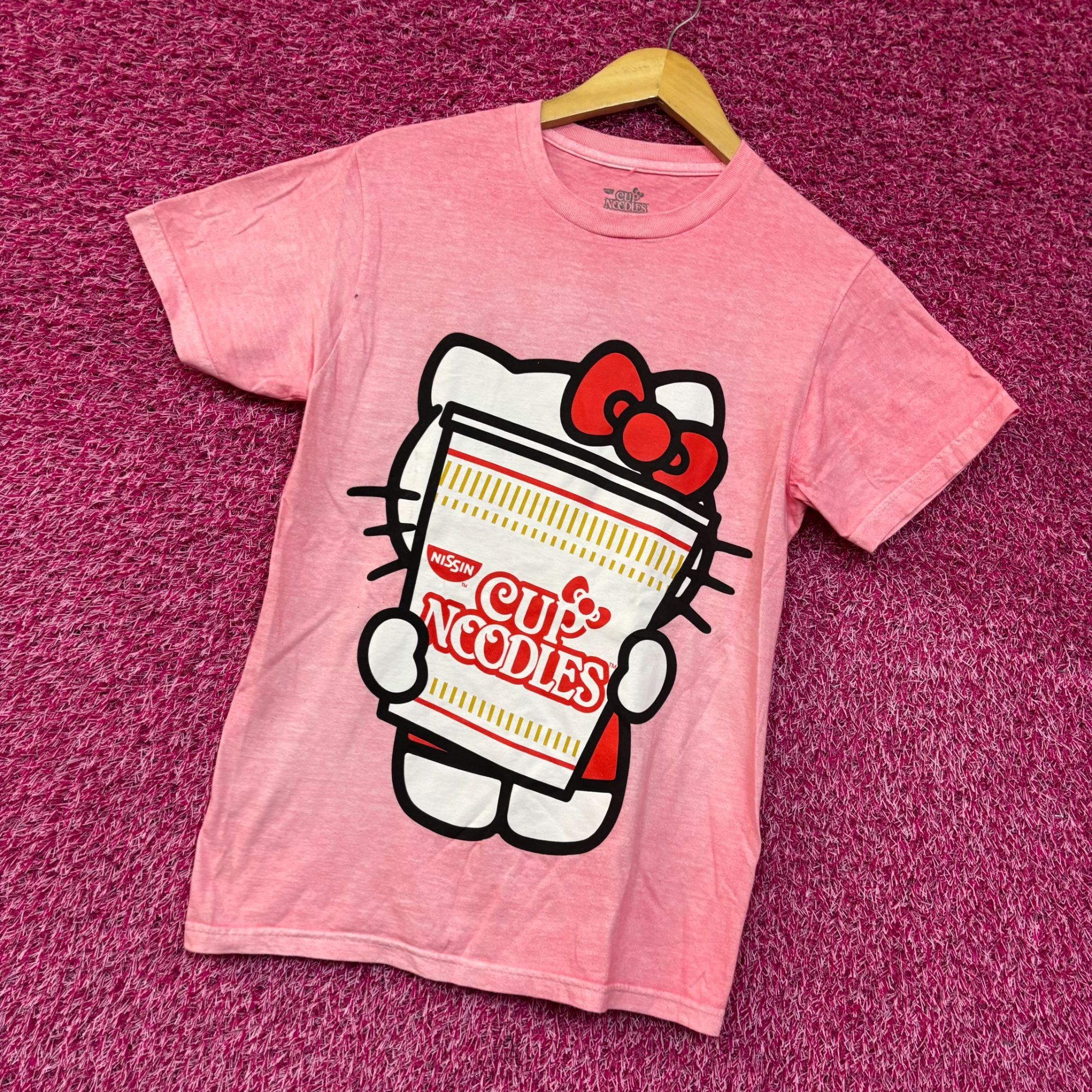 Other Sanrio Hello Kitty x Nissin Cup Noodles Pink T-Shirt Extra S Size XS / US 0-2 / IT 36-38 - 3 Thumbnail