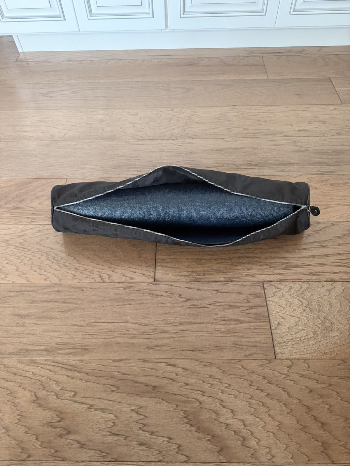 Chrome Hearts Chrome Hearts Vintage Leather Cross Patch Dagger Yoga Bag Size ONE SIZE - 5 Thumbnail