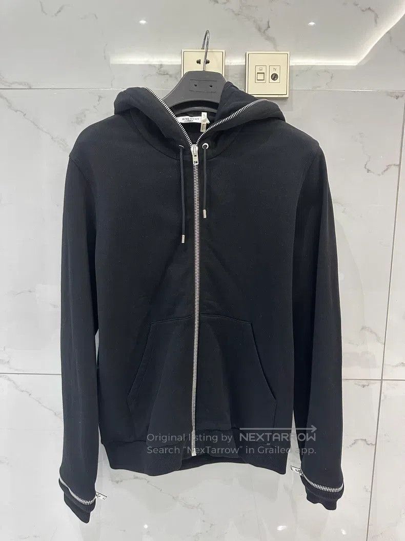Givenchy Givenchy Classic Shark Hoodie Size US S / EU 44-46 / 1 - 1 Thumbnail