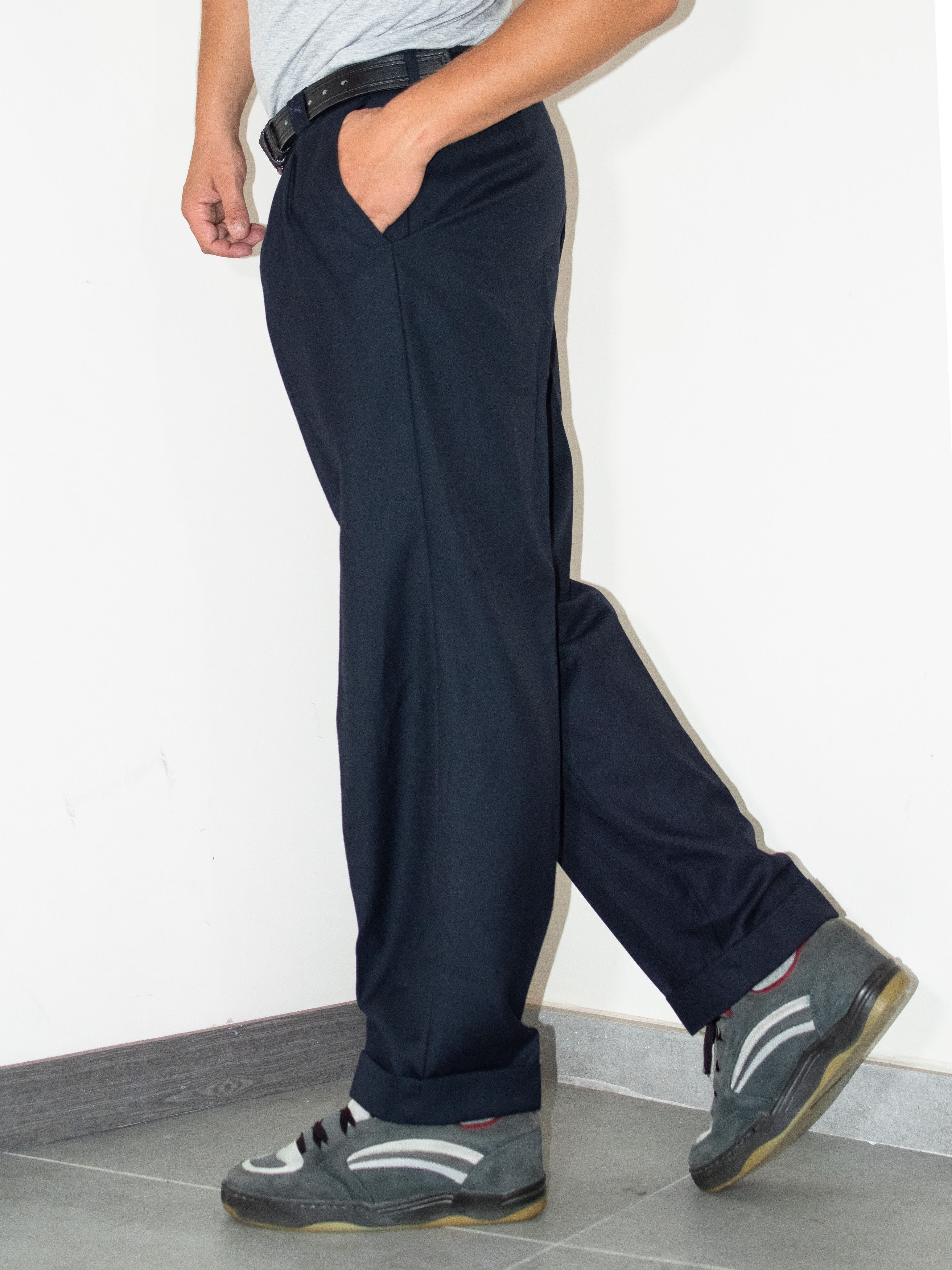 Burberry × Designer × Vintage Burberry vintage Navy wide leg loose Fit chino Trousers Size US 36 / EU 52 - 3 Thumbnail