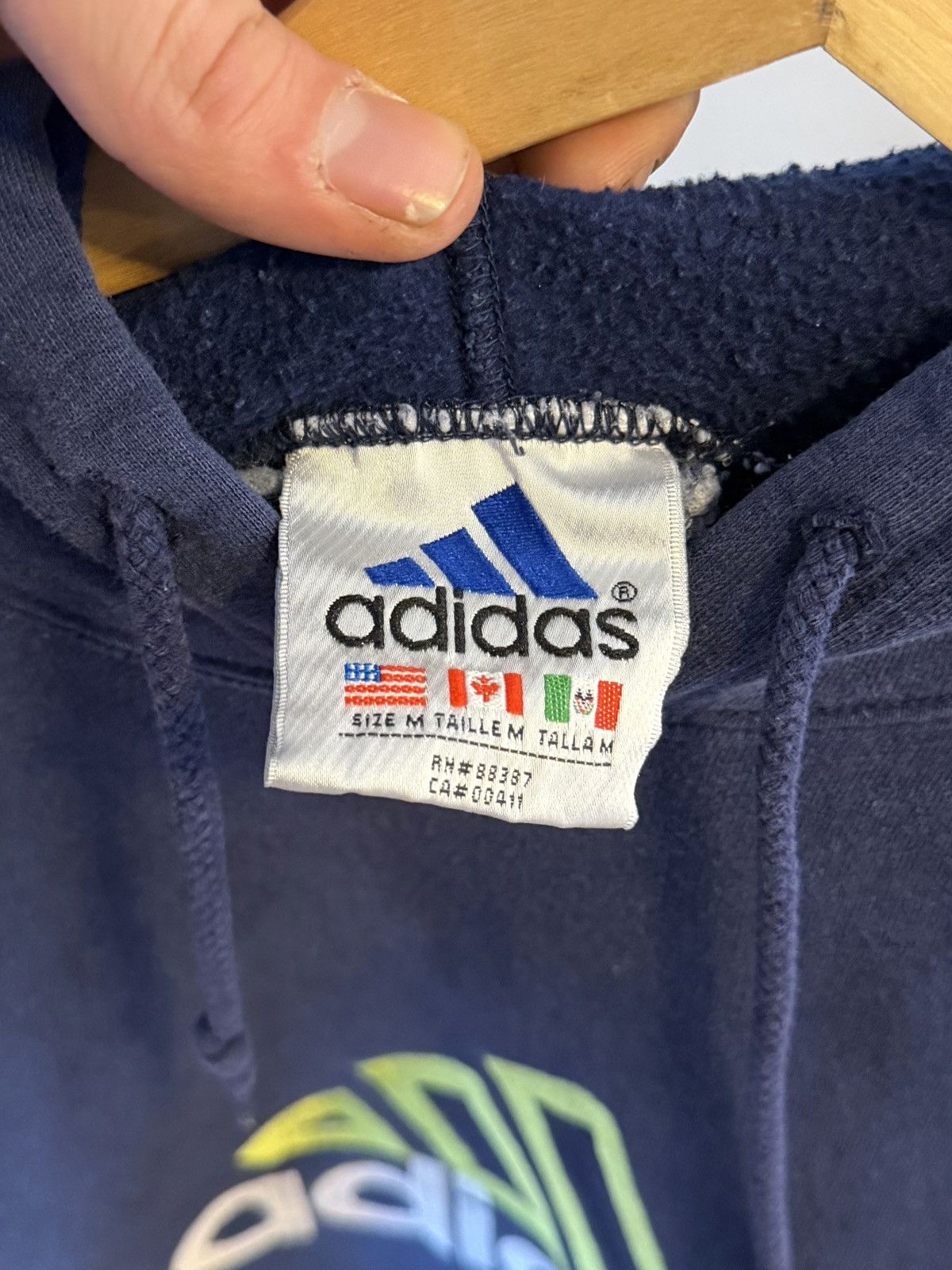 Adidas 90s navy blue adidas embroidered hoodie medium Size US M / EU 48-50 / 2 - 2 Thumbnail