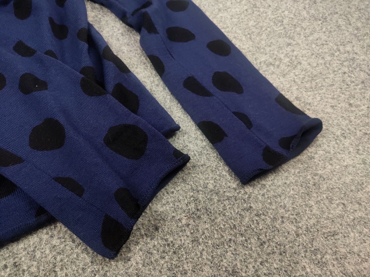 Comme des Garcons Vintage COMME des GARCONS Dot Printed Wool Knit Sweater Size US XS / EU 42 / 0 - 10 Thumbnail