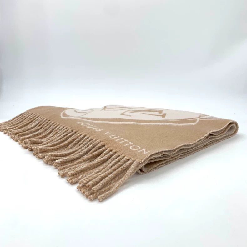 Louis Vuitton Louis Vuitton Light brown logo monogrammed wool fringe sca Size ONE SIZE - 2 Thumbnail