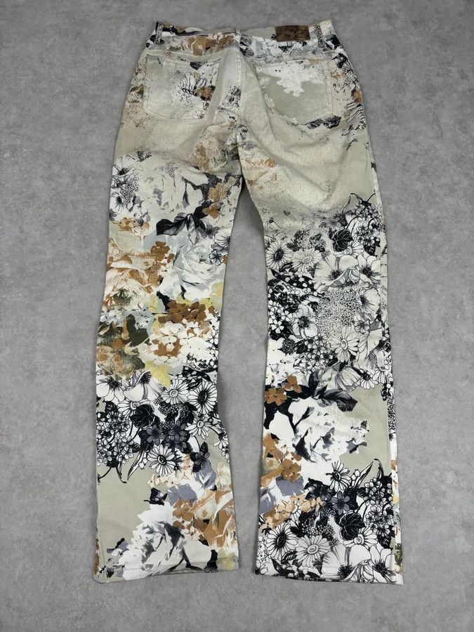 Just Cavalli 2000s Cavalli Cream Floral Fantasy Pants Size US 30 / EU 46 - 6 Thumbnail