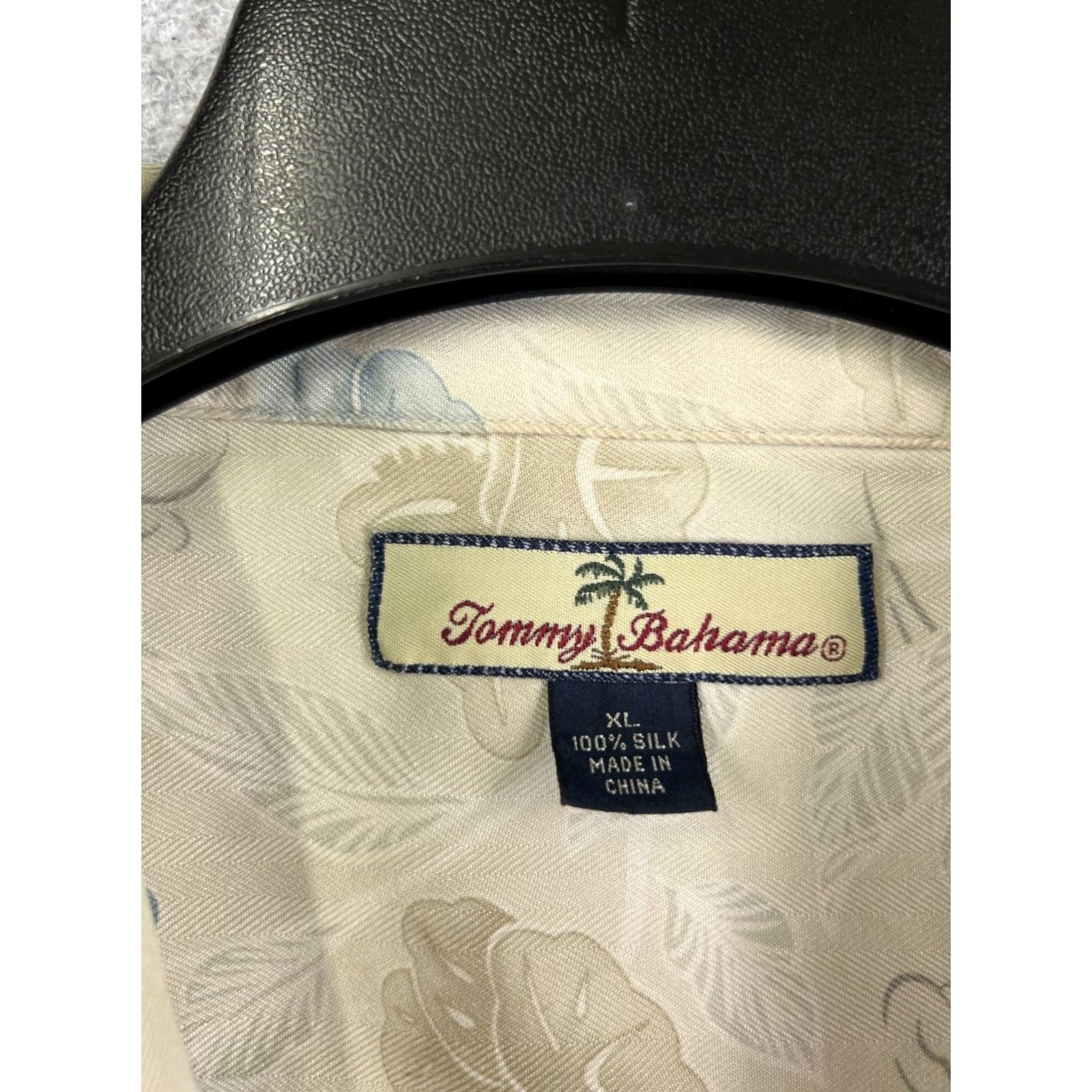 Tommy Bahama Tommy Bahama Shirt Men XL Ivory Floral 100% Silk Hawaiian Button-Up Short Sleeve Casual Beach Vacation Resort Mens Size US XL / EU 56 / 4 - 7 Thumbnail
