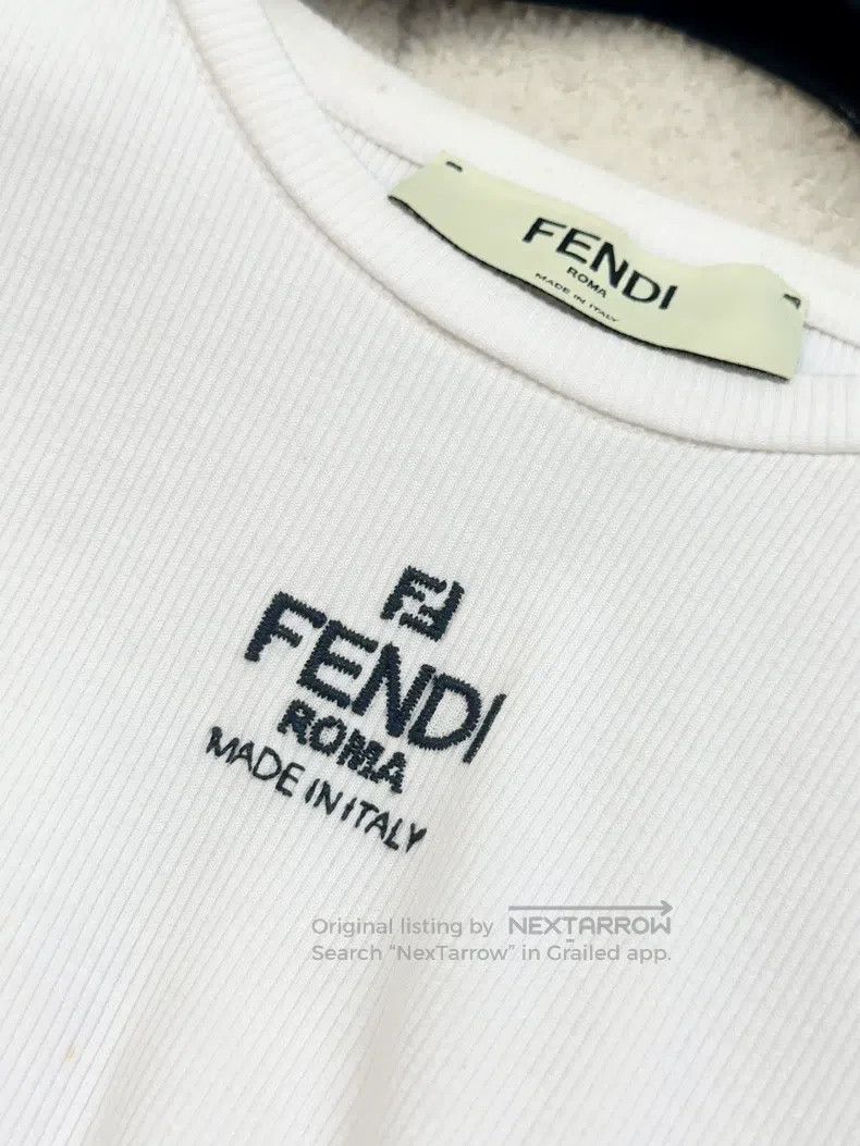 Fendi Fendi White short sleeve small logo knit top Size M / US 6-8 / IT 42-44 - 3 Thumbnail