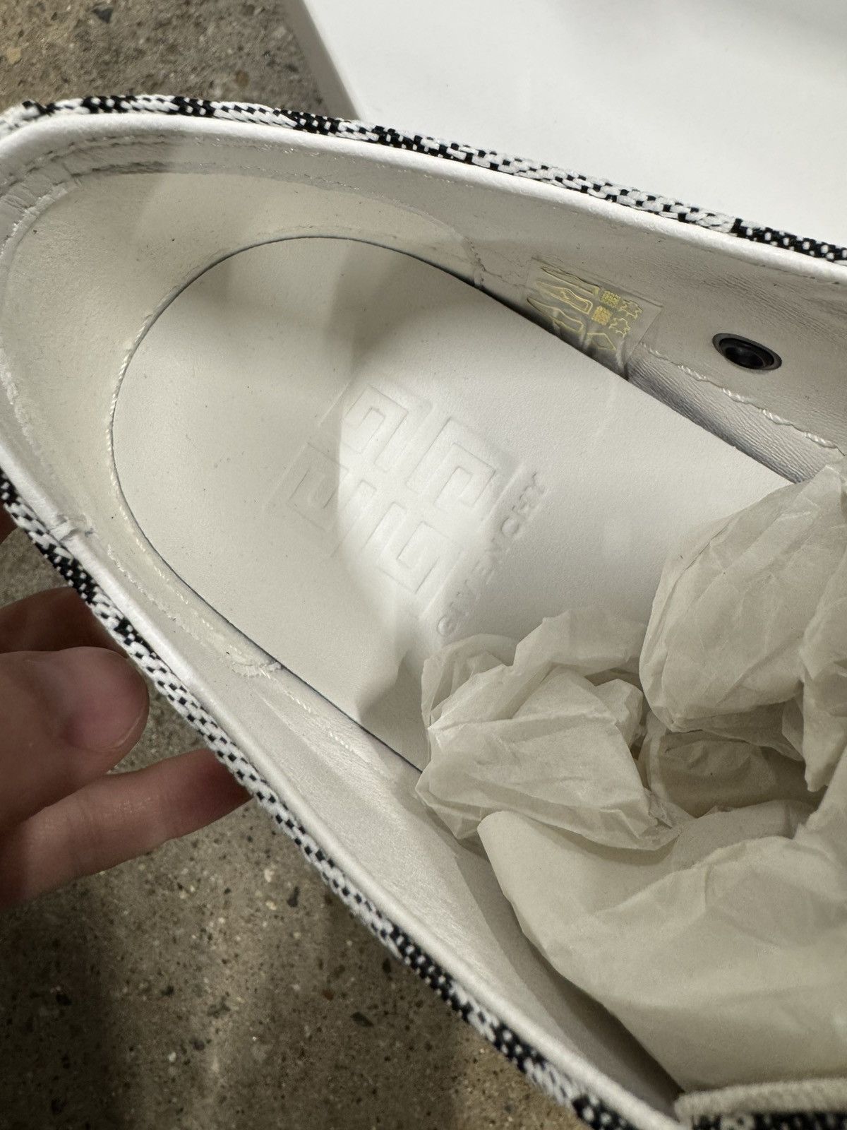 Givenchy Givenchy City Low Top Sneaker NEW 750$ Size US 12 / EU 45 - 4 Thumbnail