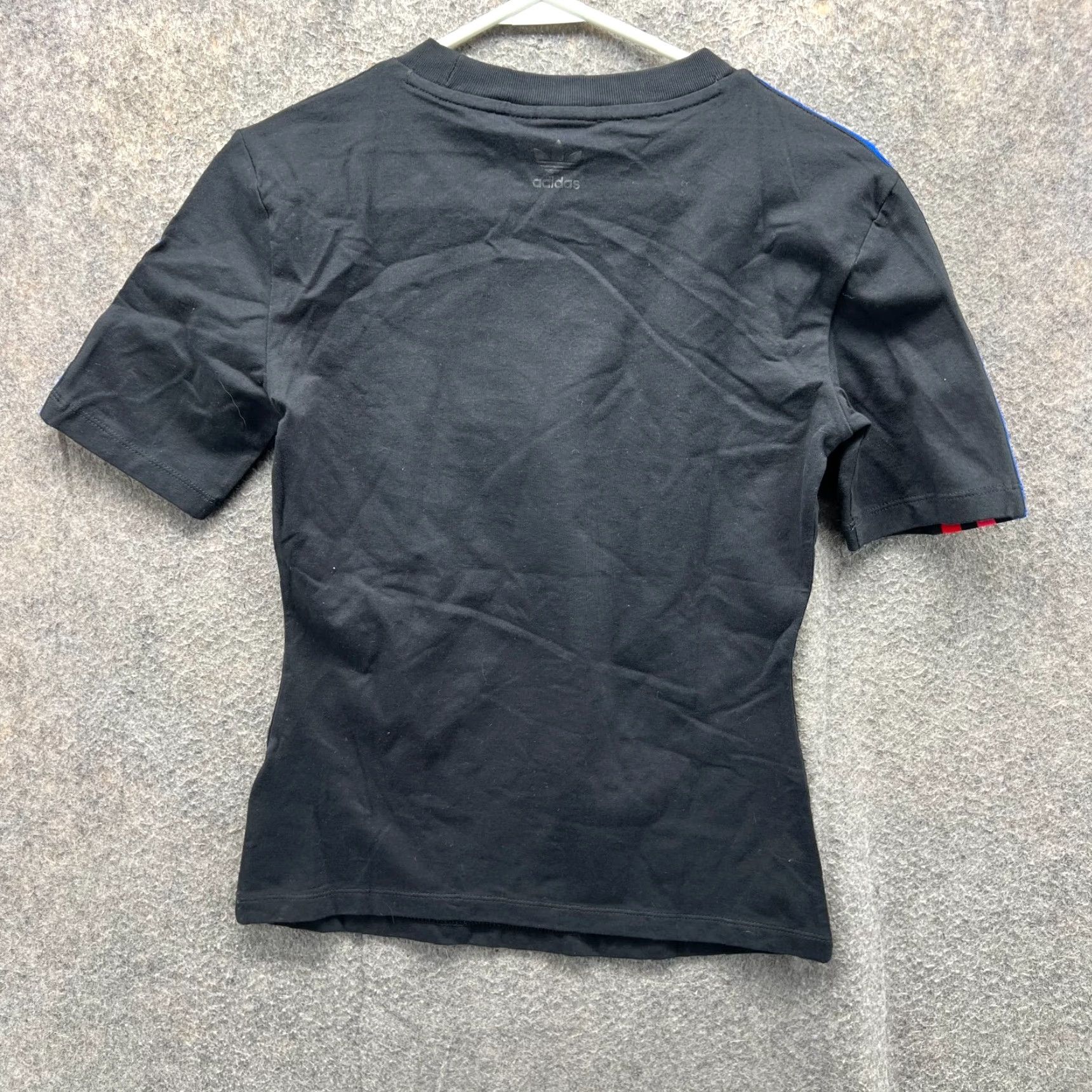 Adidas VINTAGE Adidas Shirt Womens Small Black Red Blue Trefoil Fitted Athletic Originals Tee Size S / US 4 / IT 40 - 2 Thumbnail