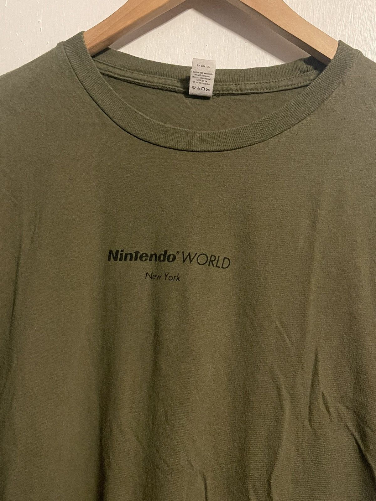 Vintage Nintendo World Tee Size US XL / EU 56 / 4 - 2 Thumbnail