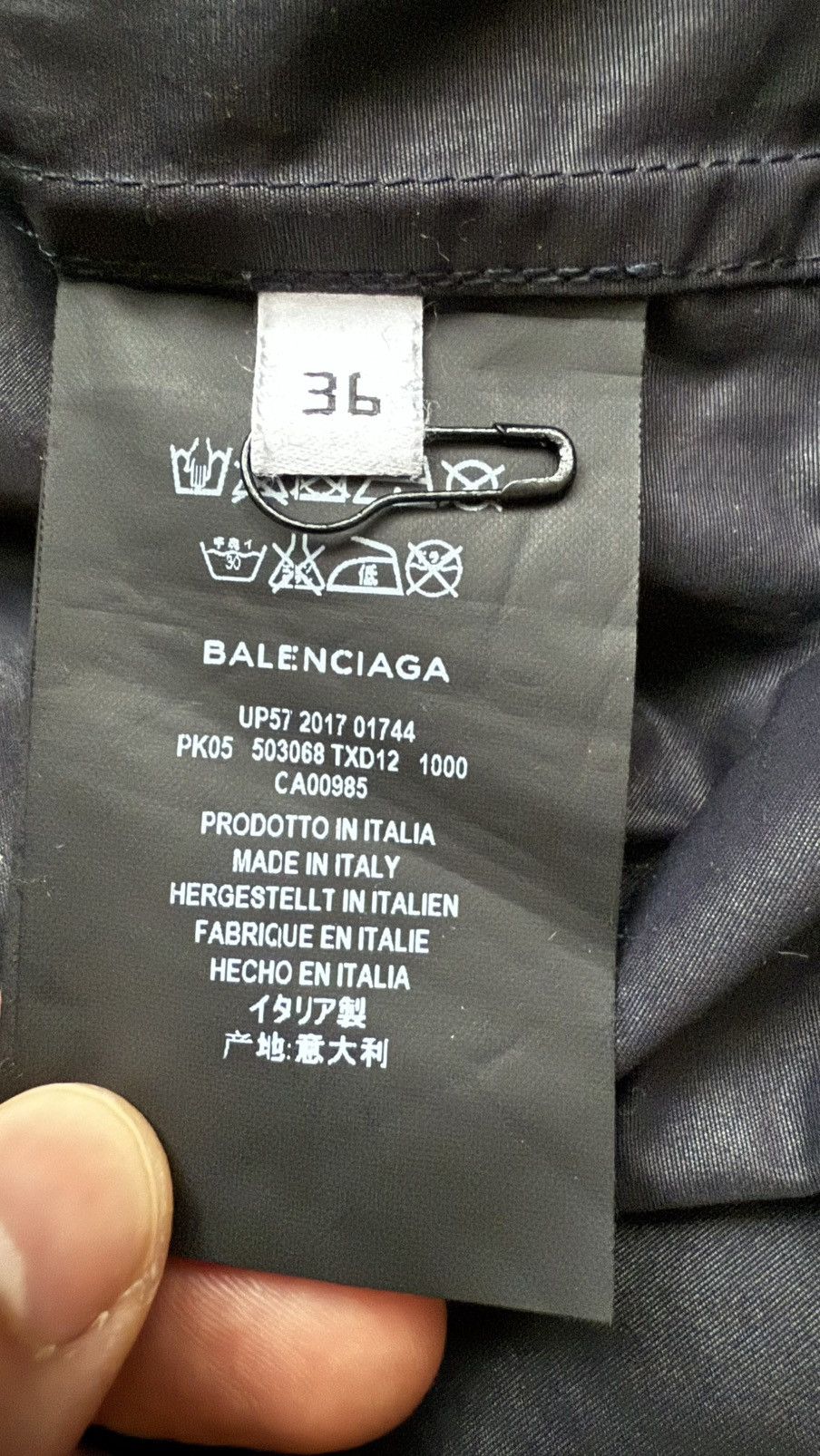 Balenciaga BALENCIAGA BACK LOGO NYLON JACKET Size XS / US 0-2 / IT 36-38 - 11 Thumbnail