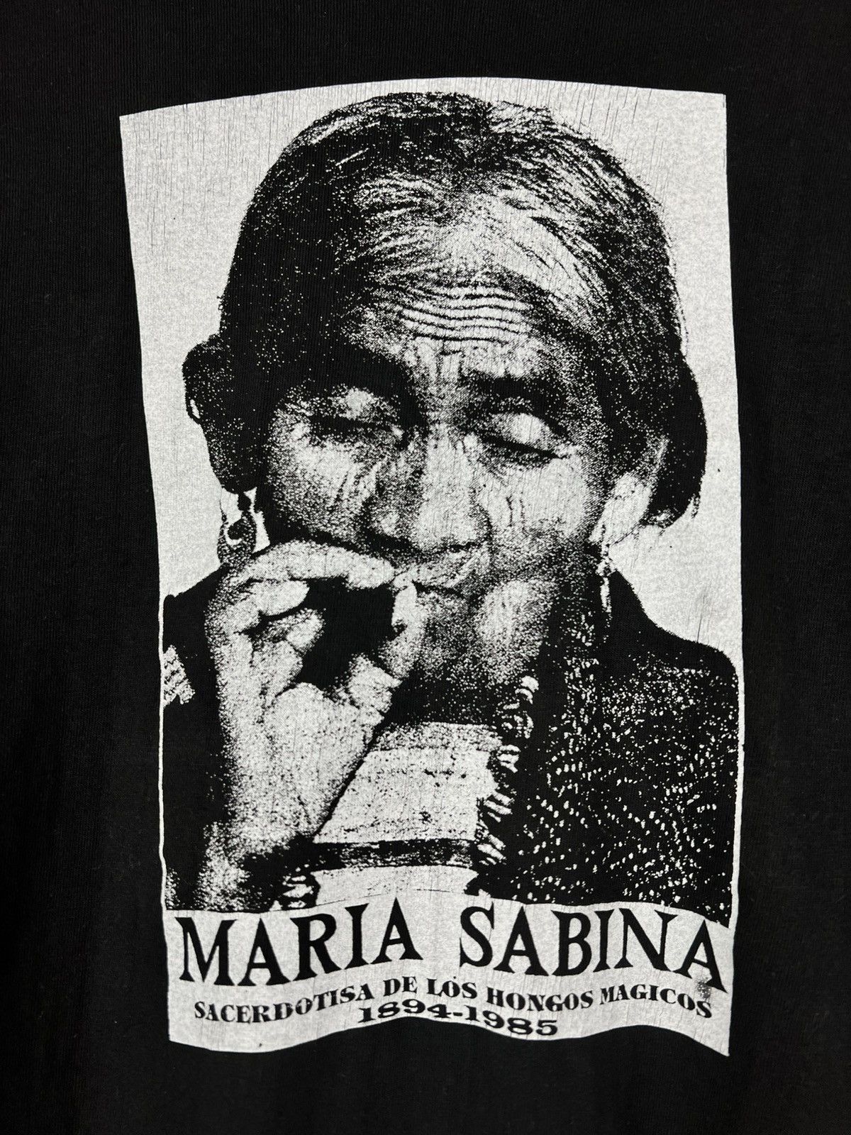 Vintage Maria Sabina Smoking Mushrooms T shirt Size US S / EU 44-46 / 1 - 2 Thumbnail