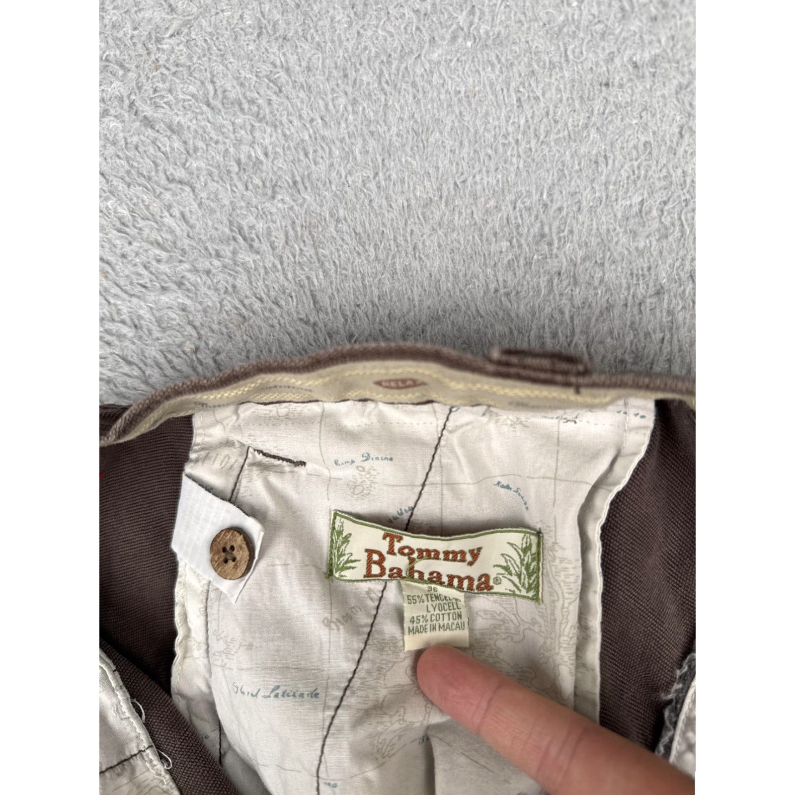 Tommy Bahama Tommy Bahama Shorts Mens 36 Brown Cargo Pockets Chino Tencel Cotton Casual Soft Size US 36 / EU 52 - 7 Thumbnail