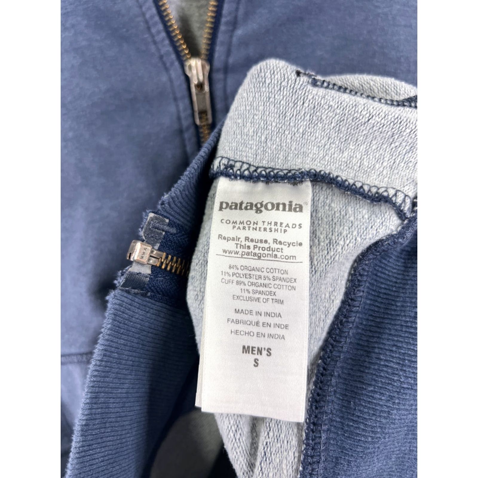Patagonia Patagonia Hoodie Mens Small Blue DESTROYED Glacier Waves Midweight Full Zip Size US S / EU 44-46 / 1 - 7 Thumbnail